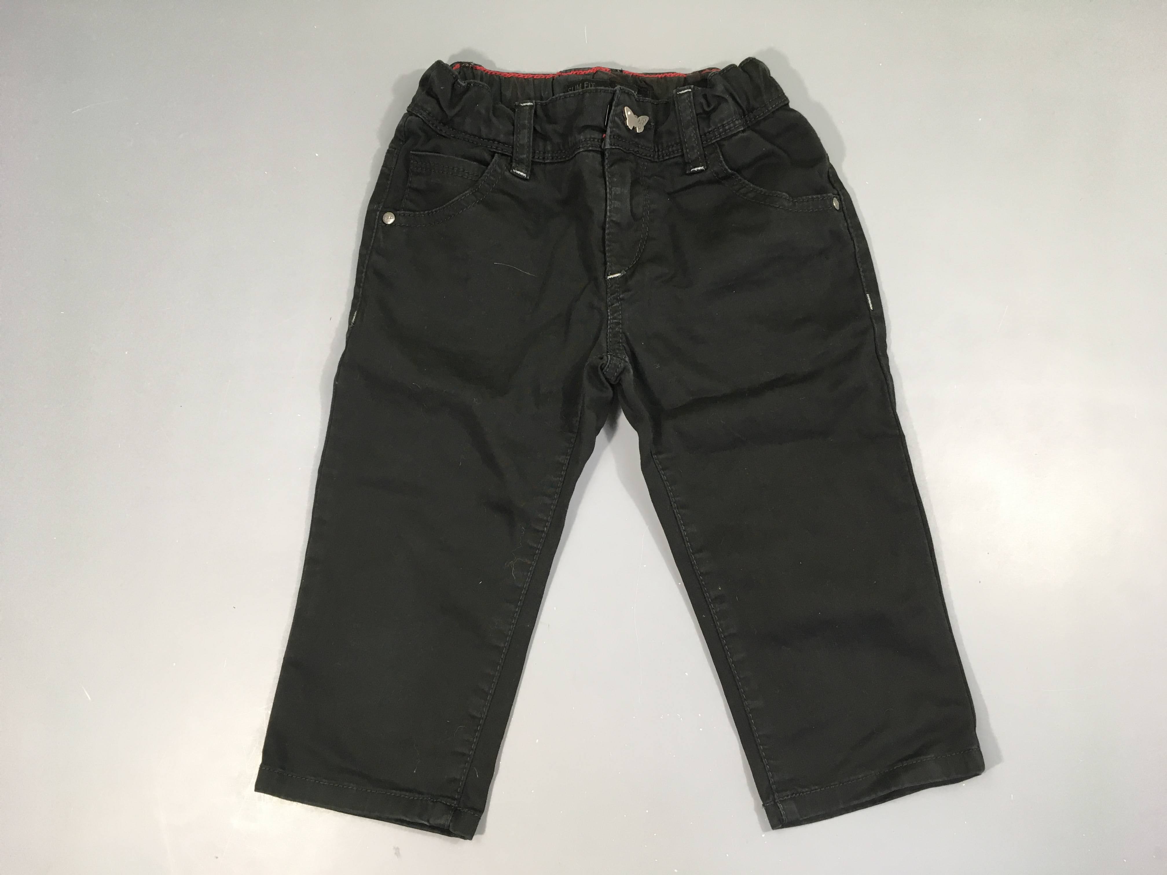 Pantacourt noir Slim Fit