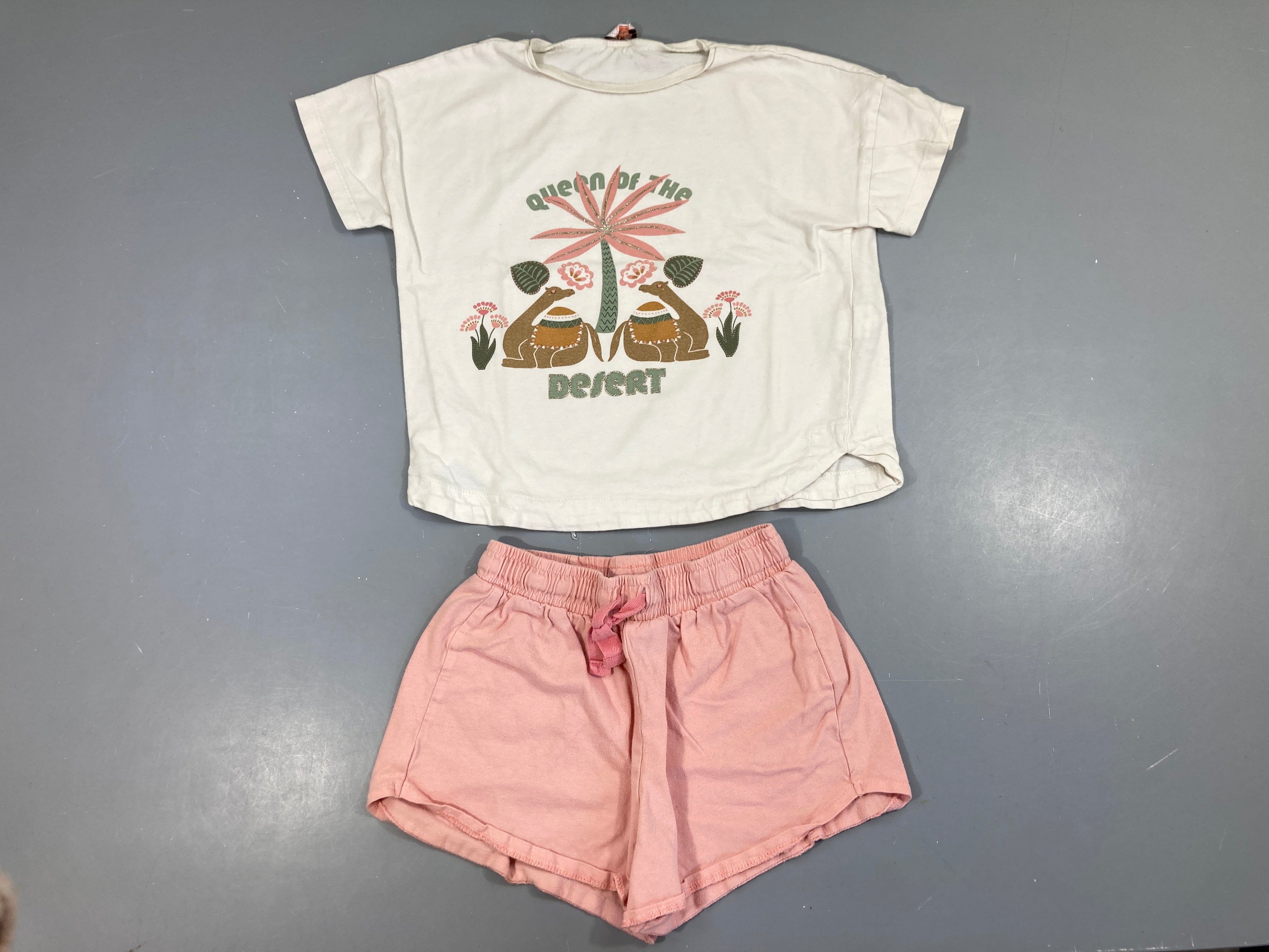 T-shirt m.c blanc desert+ short rose, bouloché