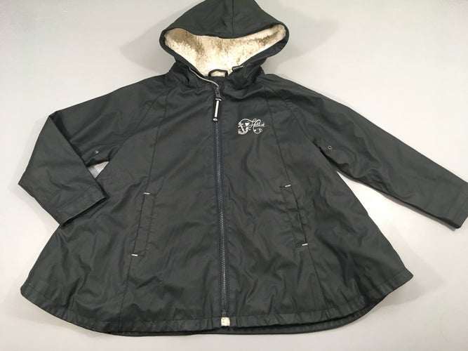 Veste cirée zippée bleu marine à capuche Hublot, doublé peluche, matière légèrement "froissée" à l'arrière, moins cher chez Petit Kiwi