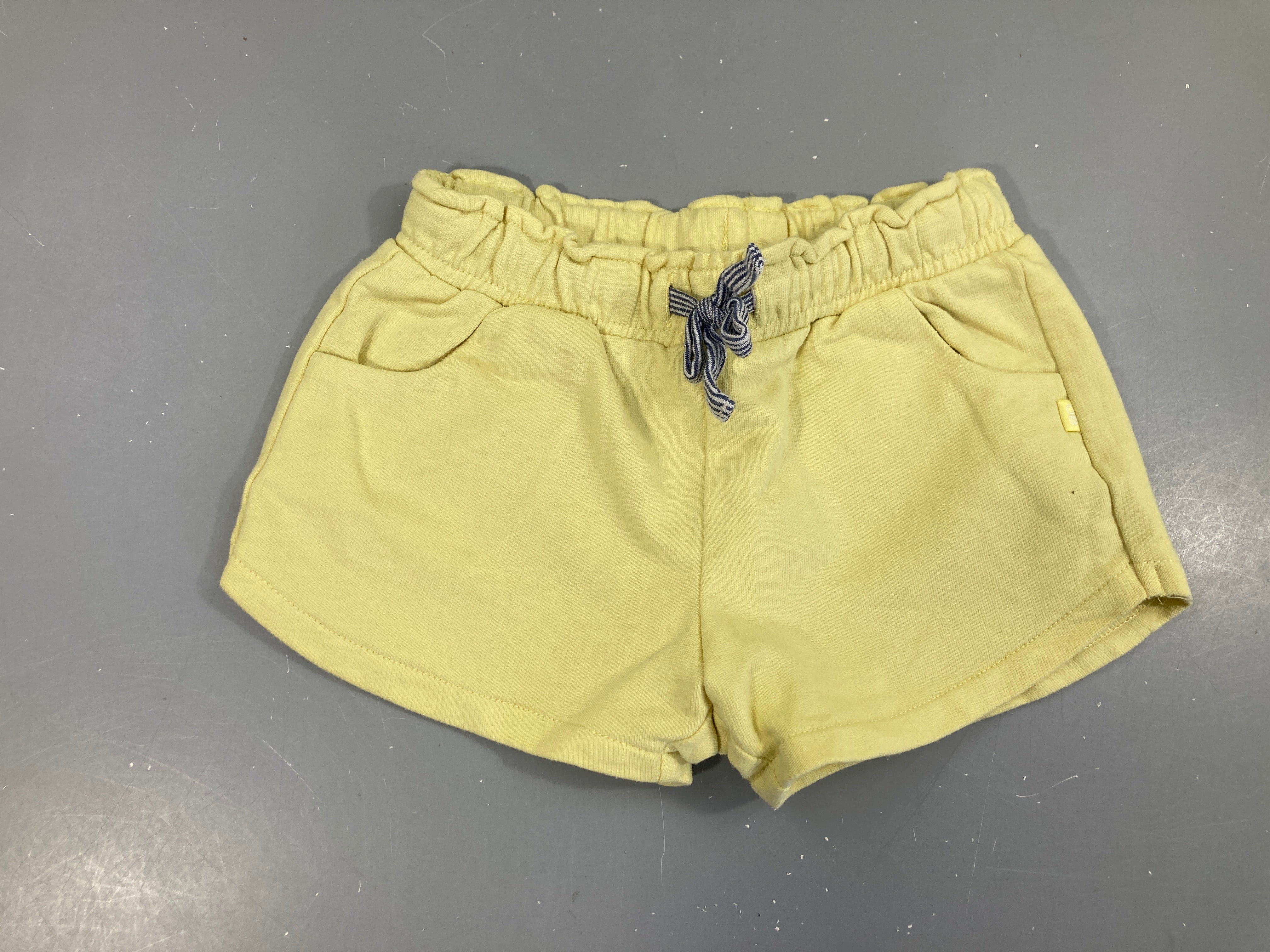 Short molleton jaune noeud