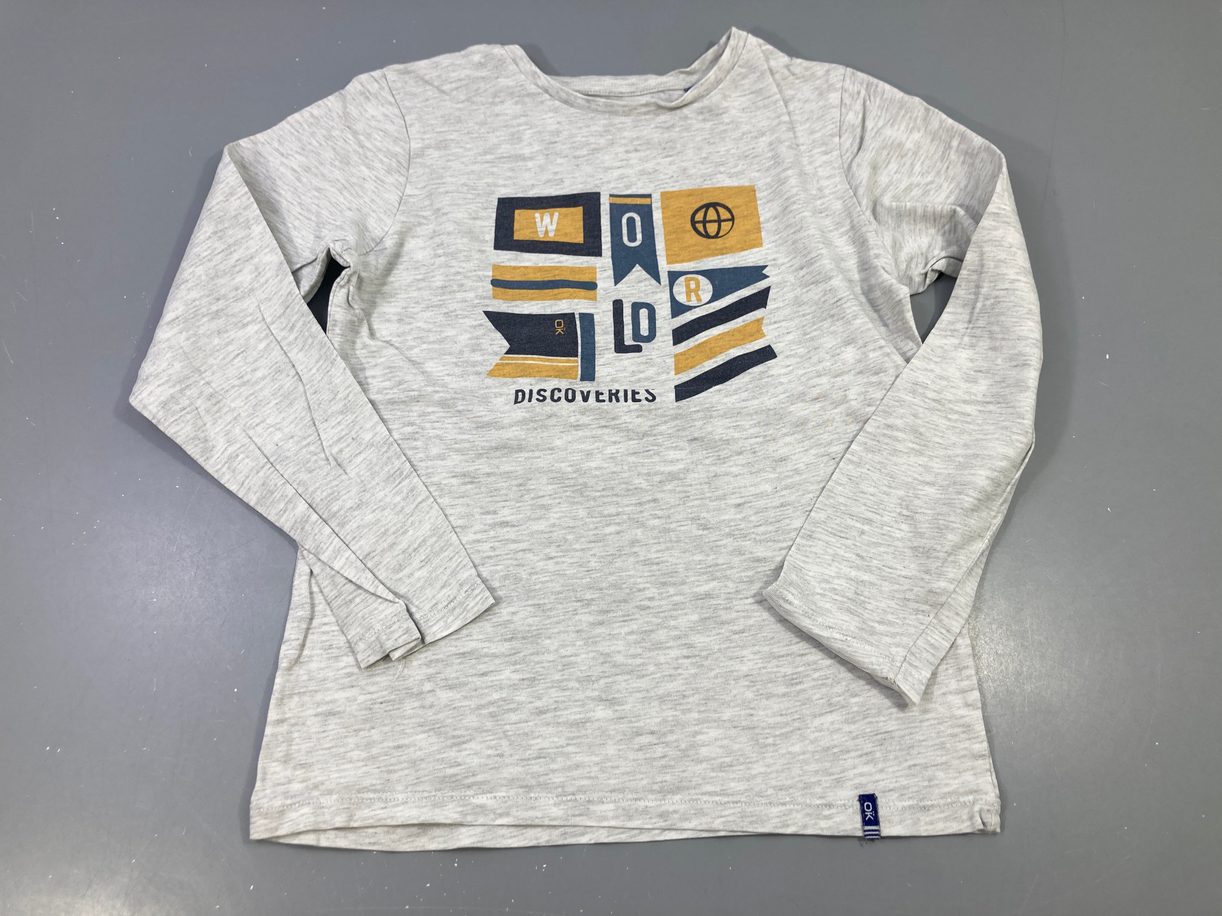 T-shirt m.l gris clair , world discoveries