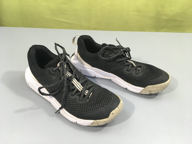 Baskets noires Playful Fast Laces Black, 36, moins cher chez Petit Kiwi