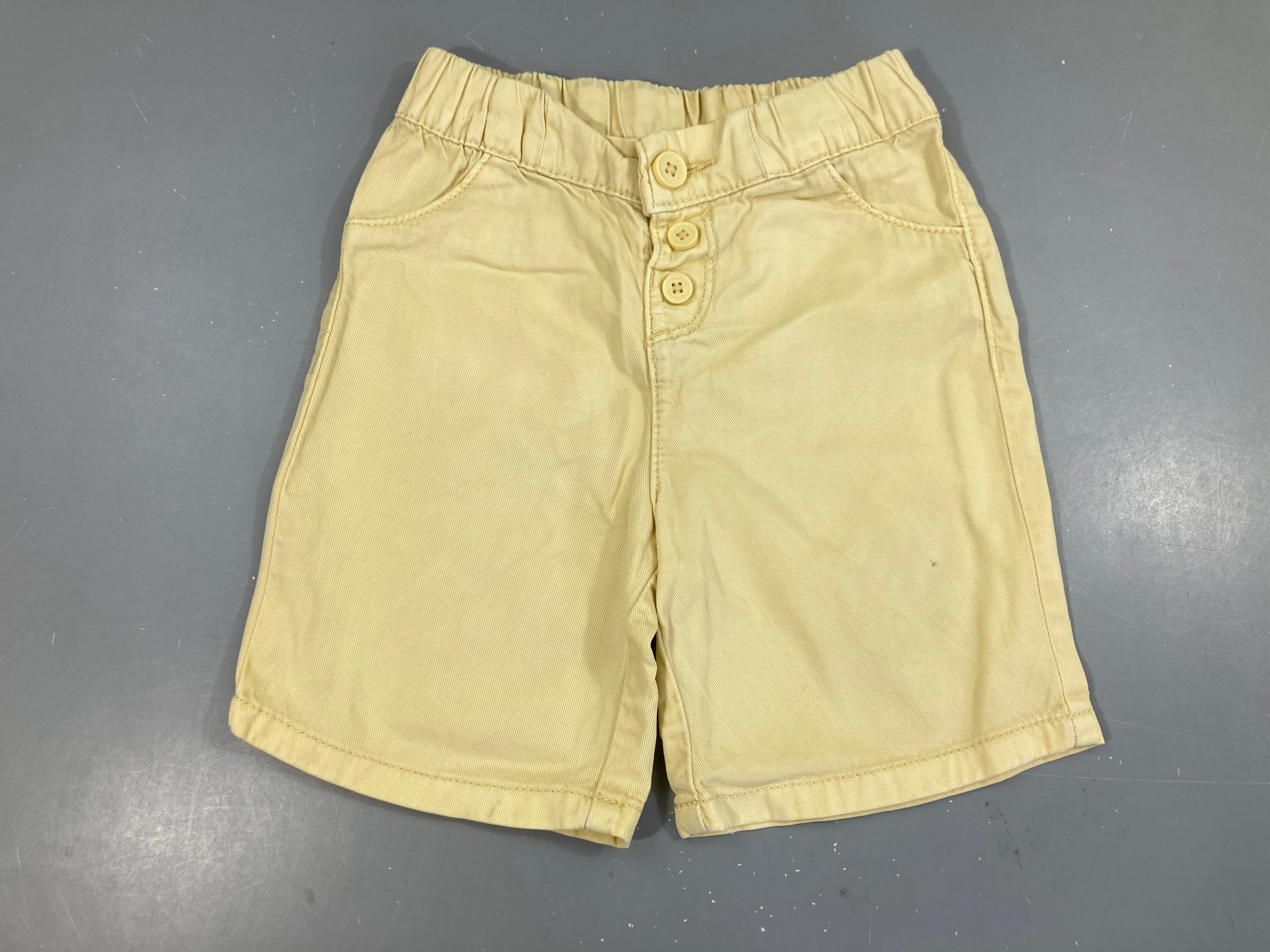 Bermuda jaune toile