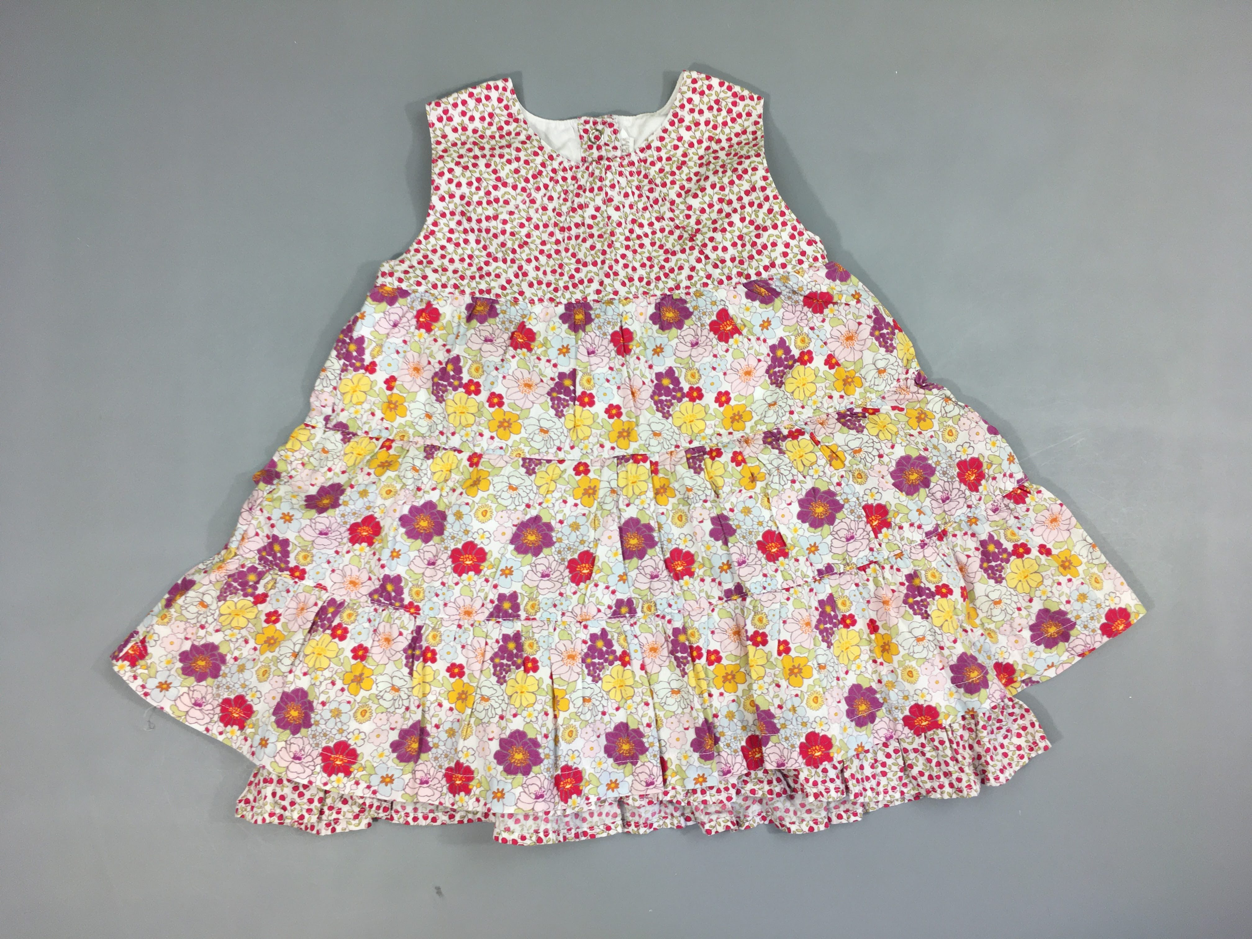 Robe s.m blanche fleurs multicolores