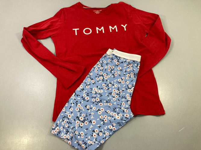 Pyjama haut rouge, bas fleurs bleu/rouge/blanc, moins cher chez Petit Kiwi
