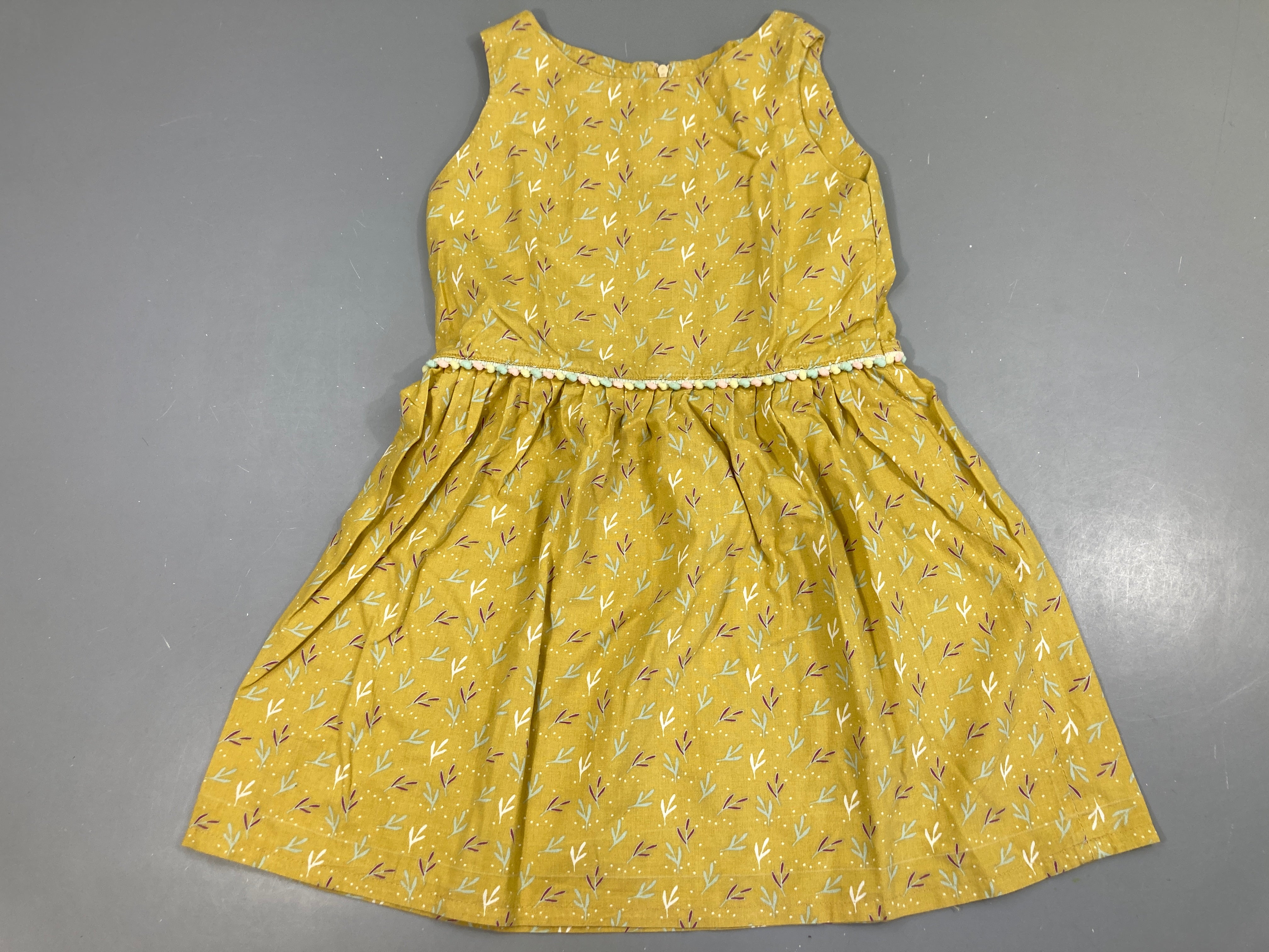 Robe s.m jaune feuillage (taille estimée, pas d'étiquette)