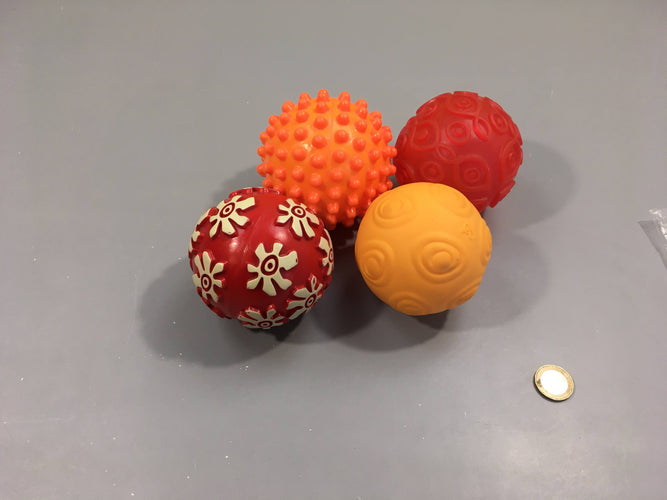 4 balles sensorielles, B. Toys, moins cher chez Petit Kiwi
