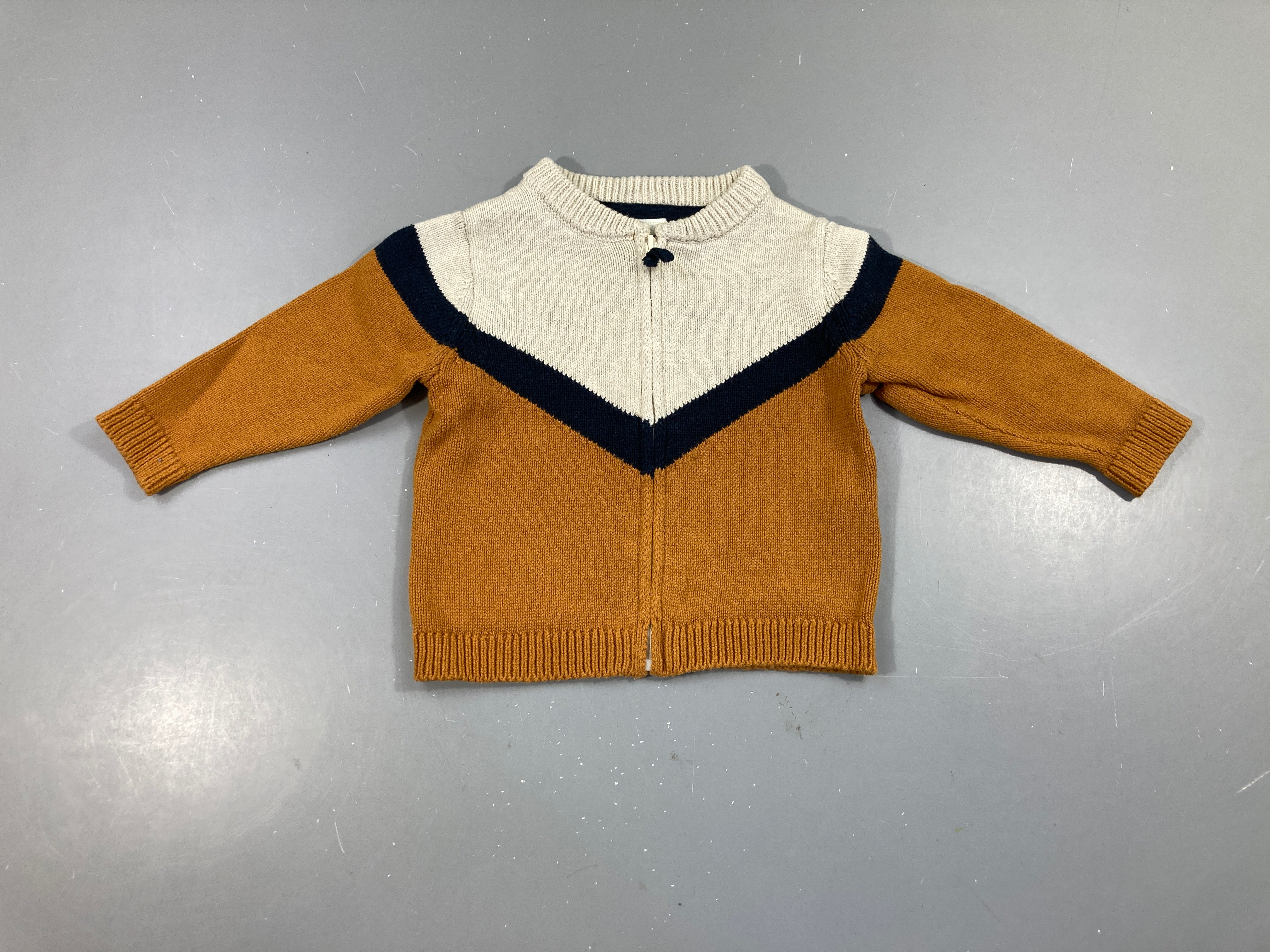 Pull zippé ocre-beige-bleu