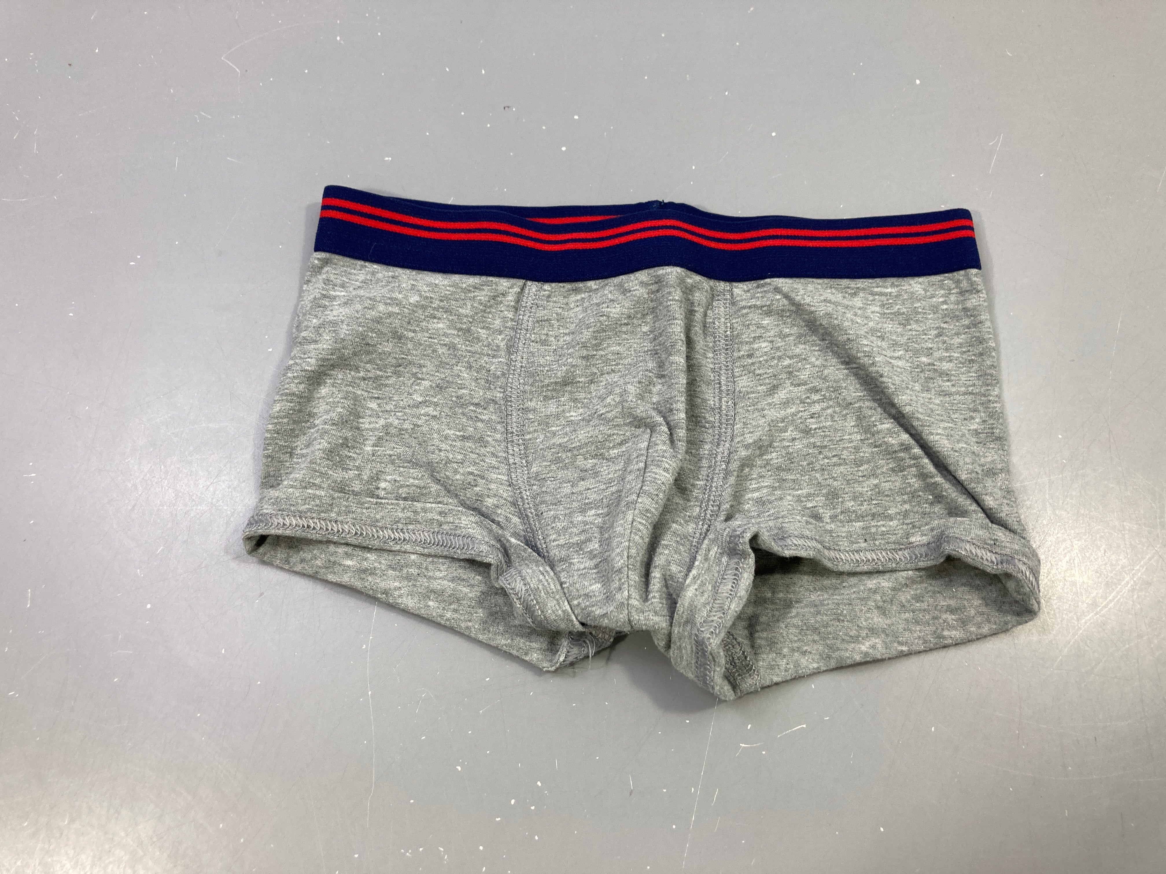 Boxer gris chiné, liseré marine/rouge