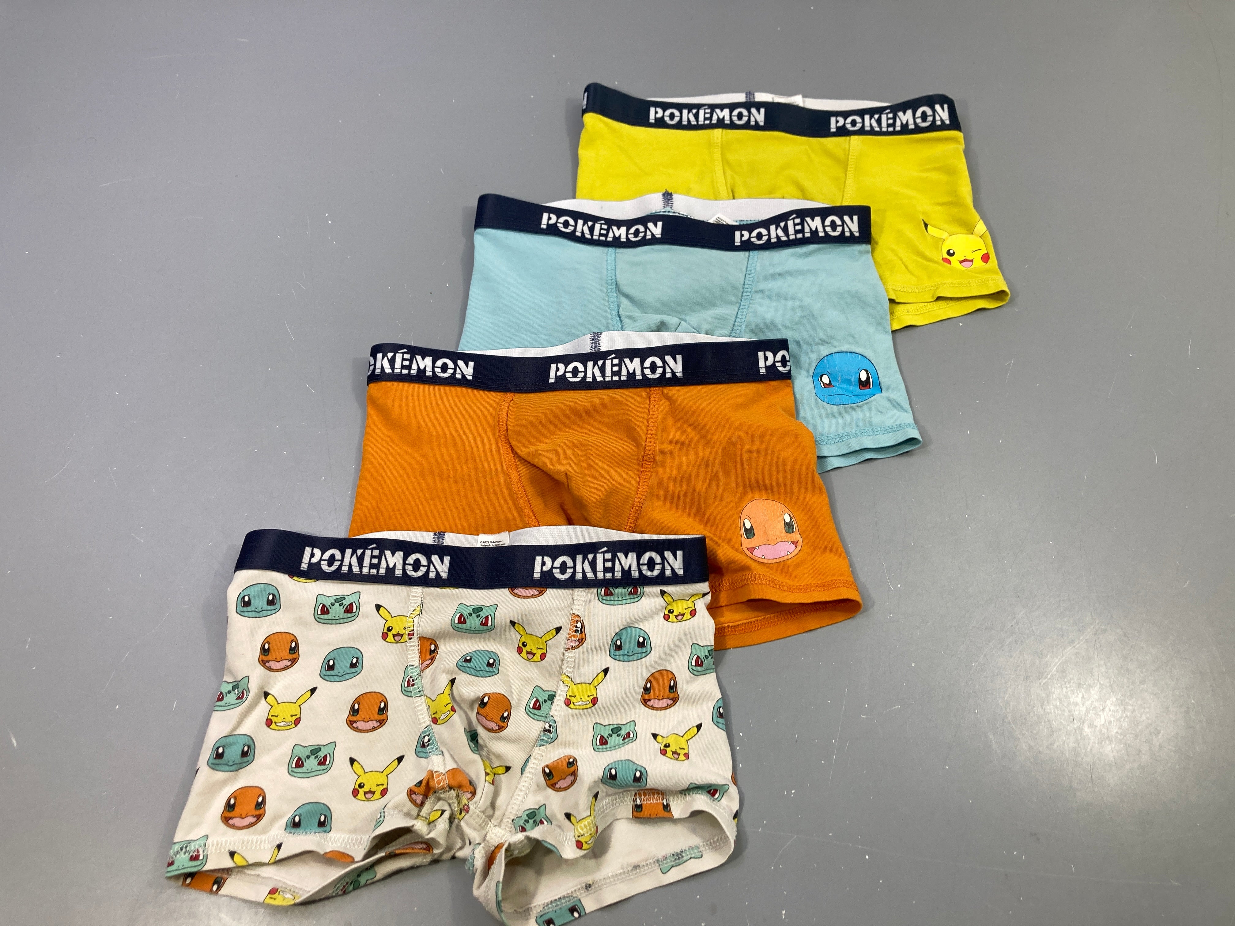 Lot 4 boxers multicolore, Pokémon (Pikachu, Salamèche, Carapuce, Bulbizarre)