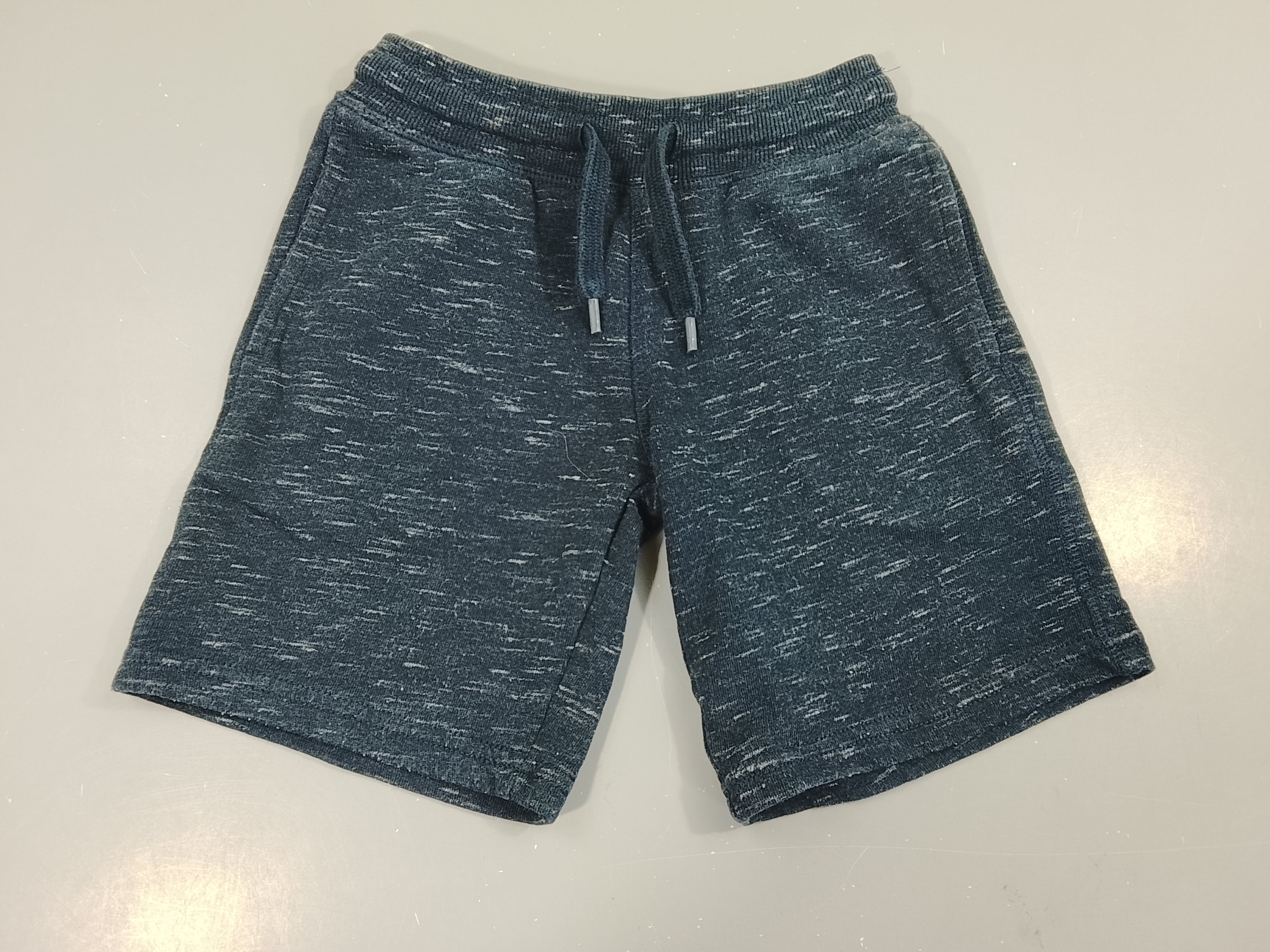 Bermuda molleton bleu flammé blanc