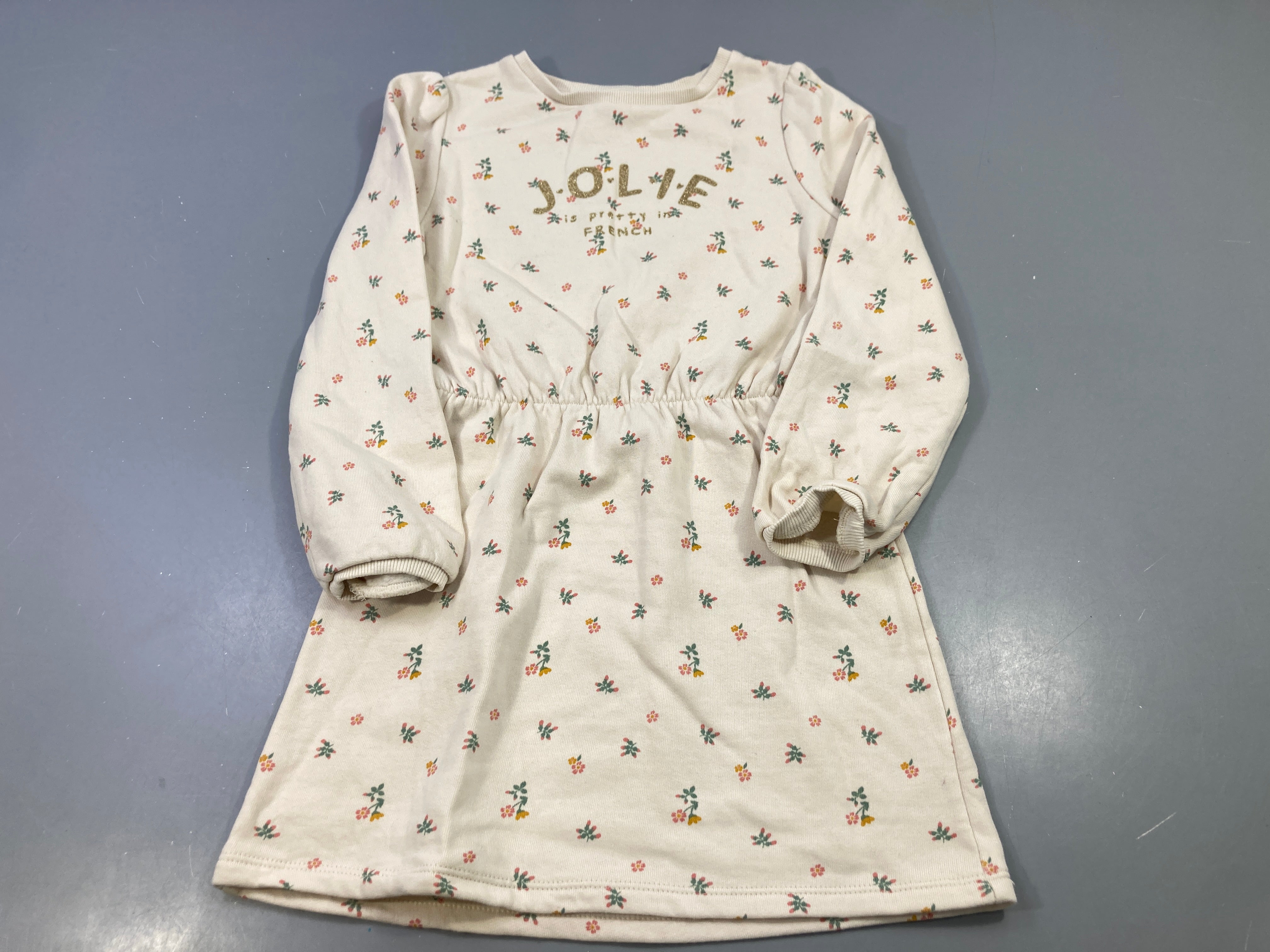 Robe m.l écrue à fleurs Jolie