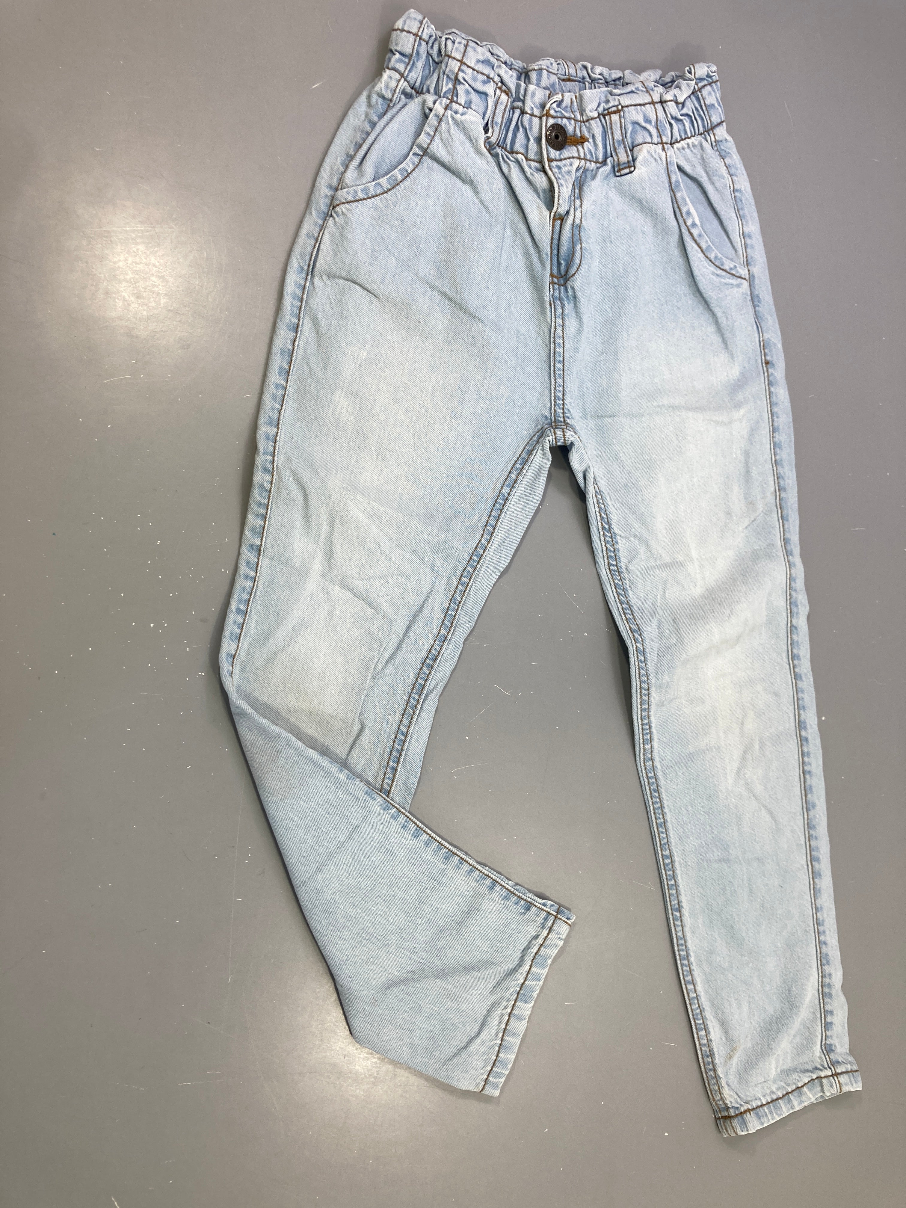 Pantalon jean bleu clair délavé, taille élastique