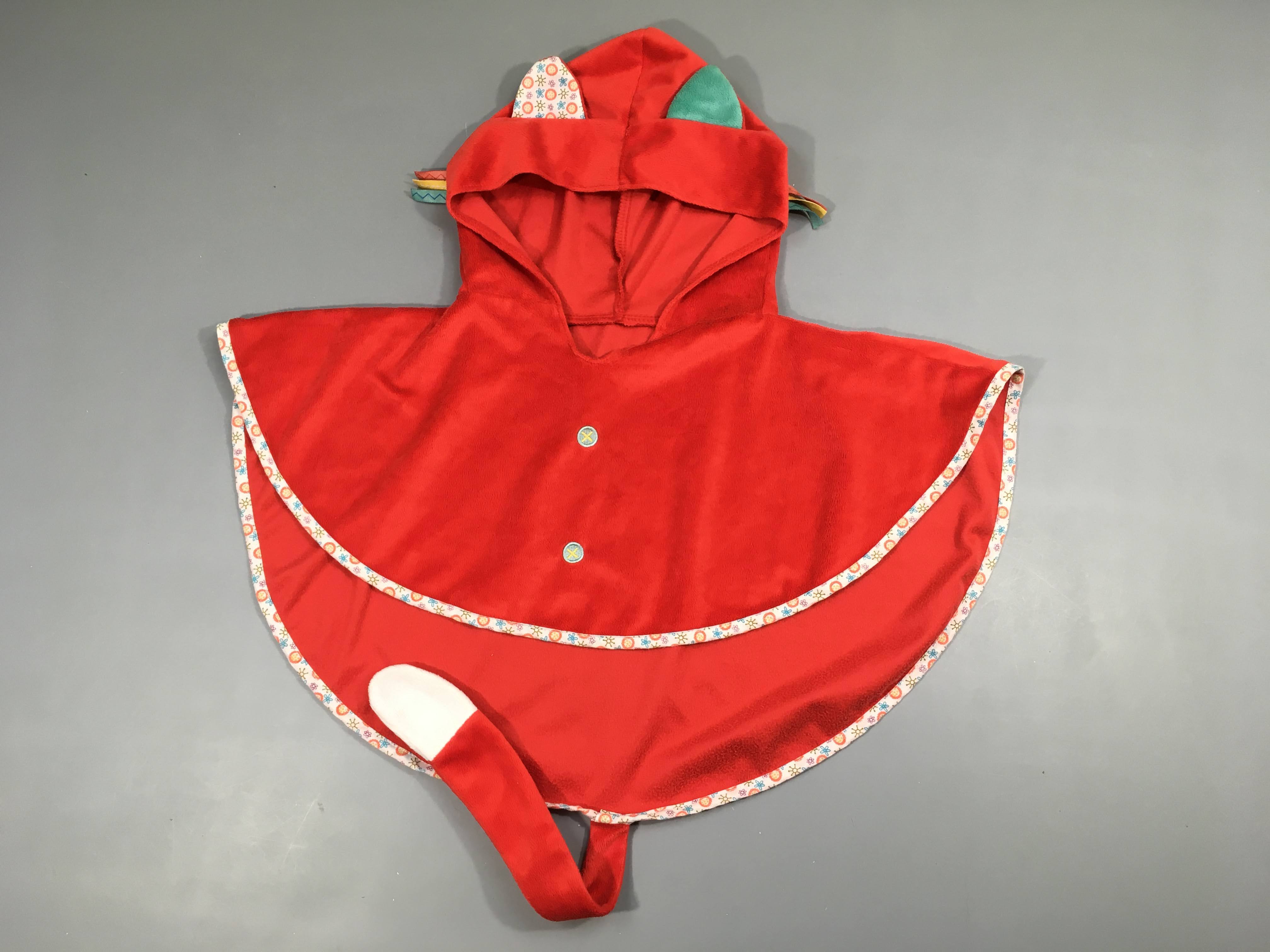 Déguisement Cape velours rouge Colette le Chat-Manque les lunettes