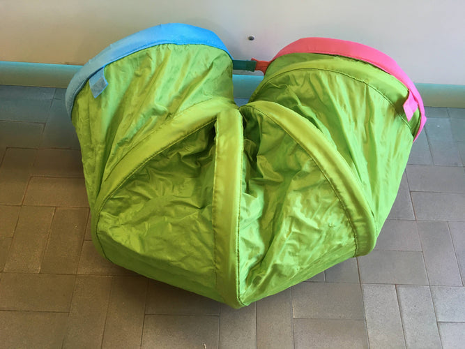 Tunnel Busa pliable vert, rose, bleu longueur 145cm - diamètre 45cm, moins cher chez Petit Kiwi
