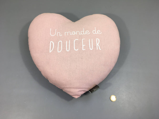 Coussin coeur rose Douceur, moins cher chez Petit Kiwi