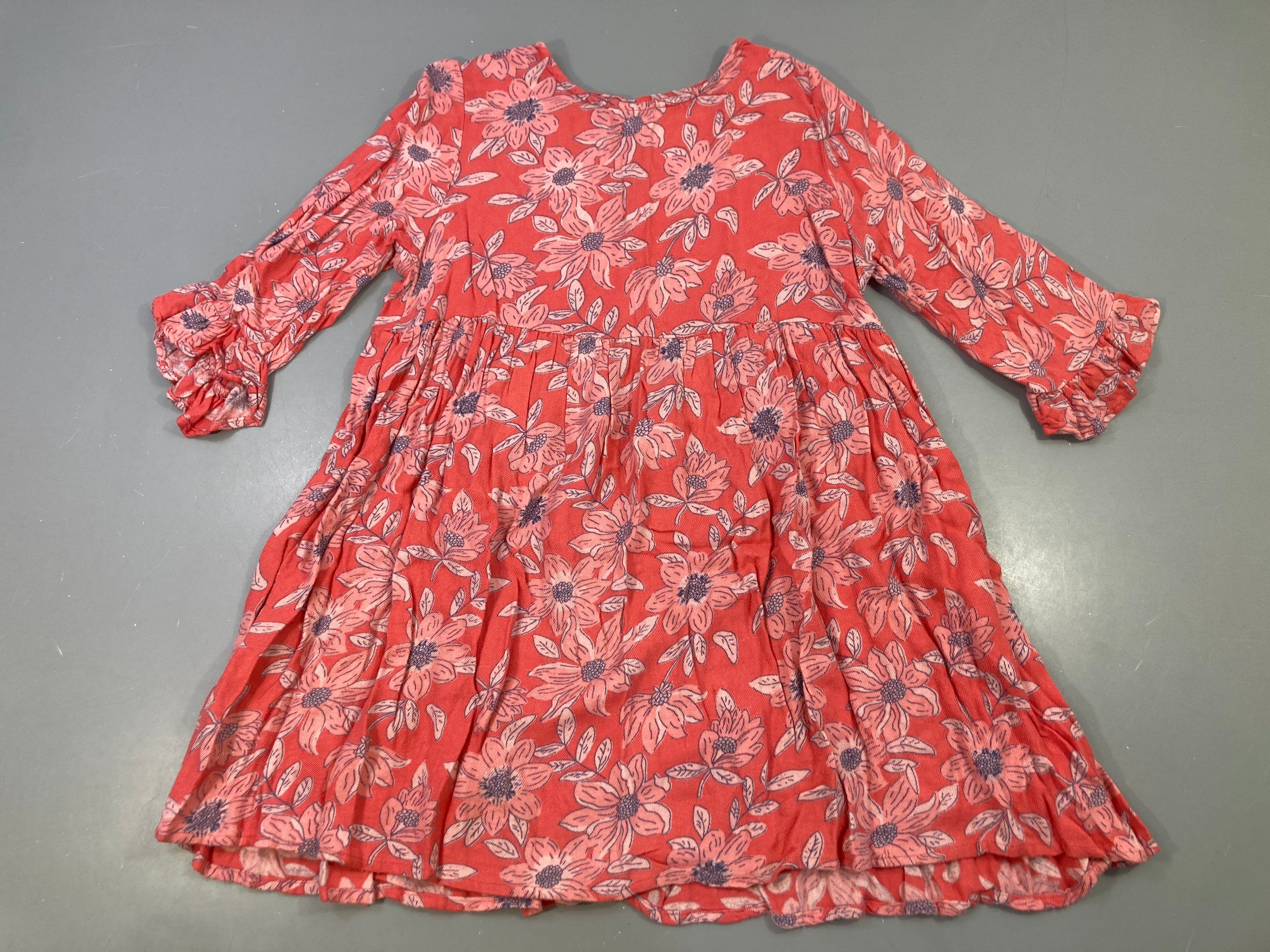 Robe m.l corail fleurs, volants manches