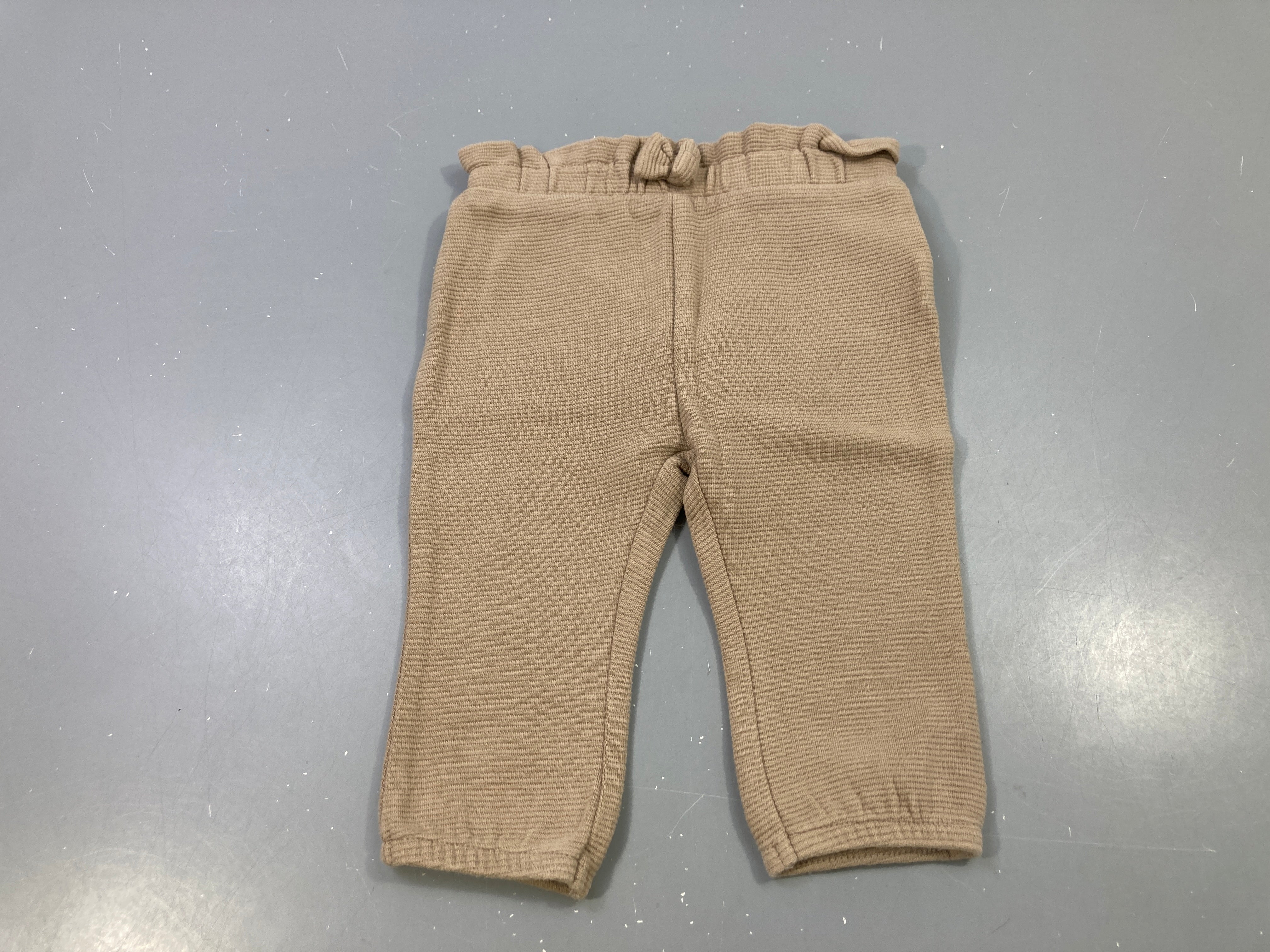 Pantalon jogging molleton texturé beige uni