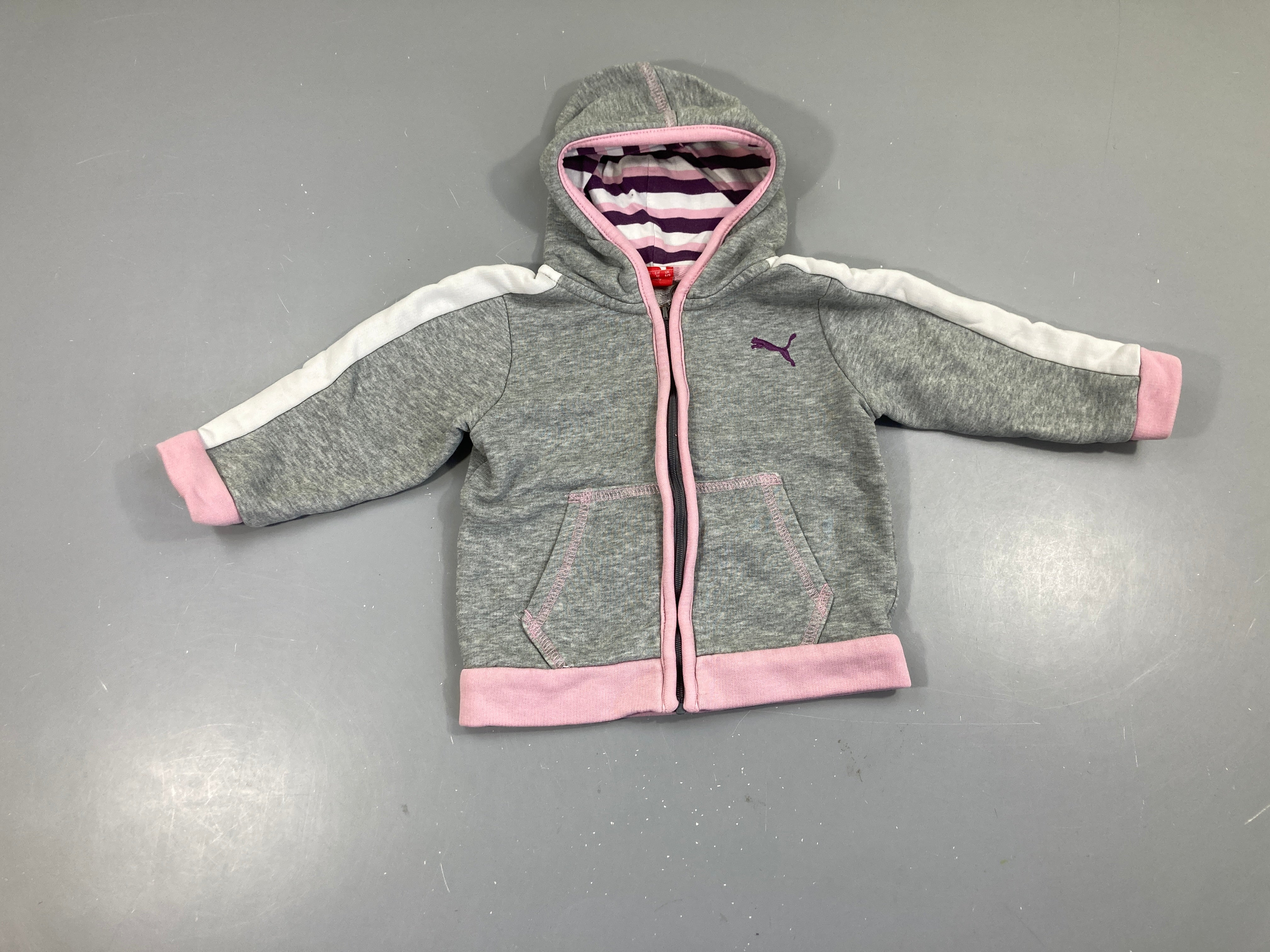 Sweat zippé à capuche gris bords roses Puma