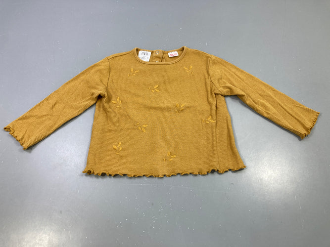 T-shirt m.l moutarde fleuri, bouloché, moins cher chez Petit Kiwi