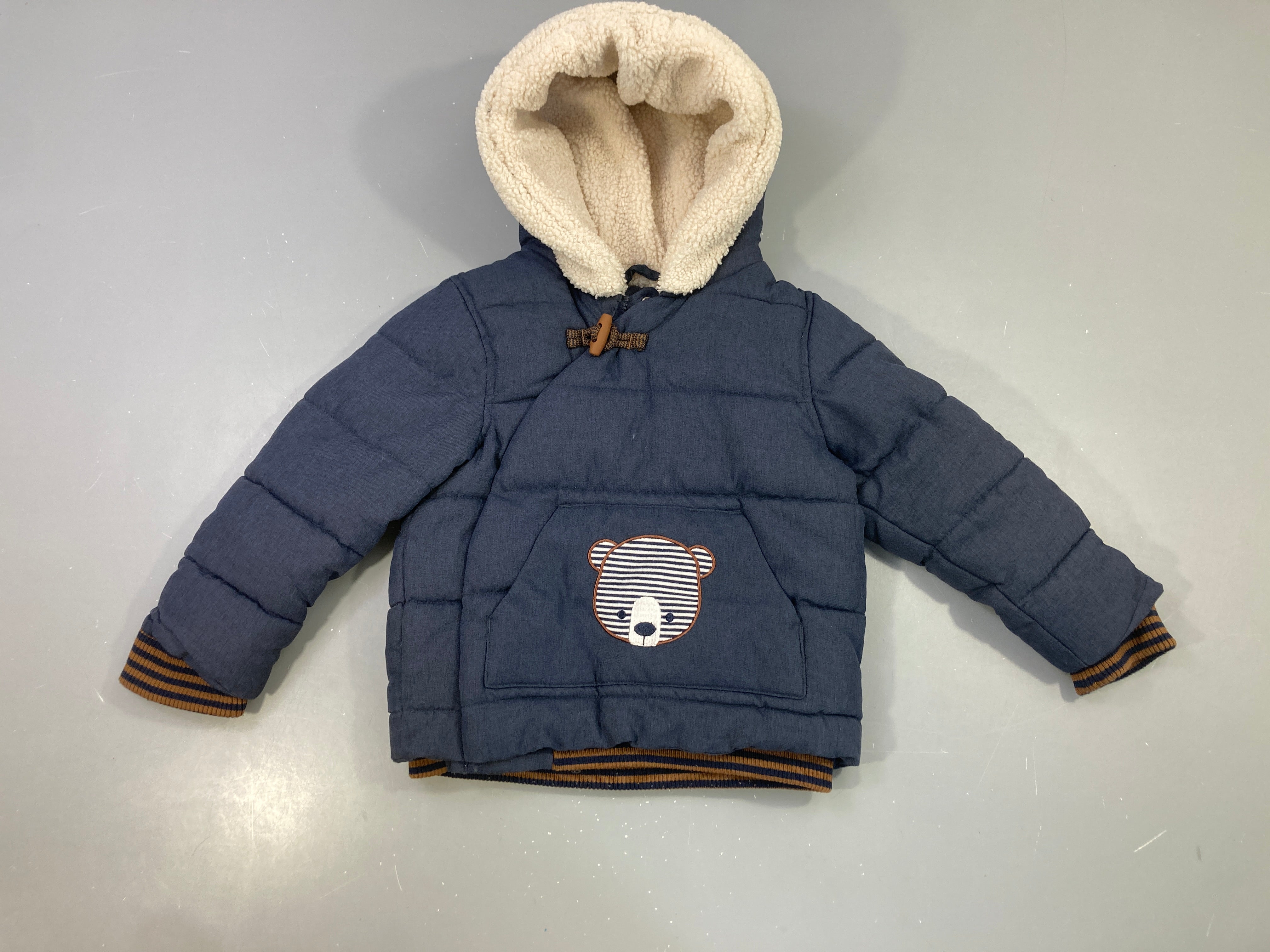 Veste capuche polaire écru ourson brodé boutonnée