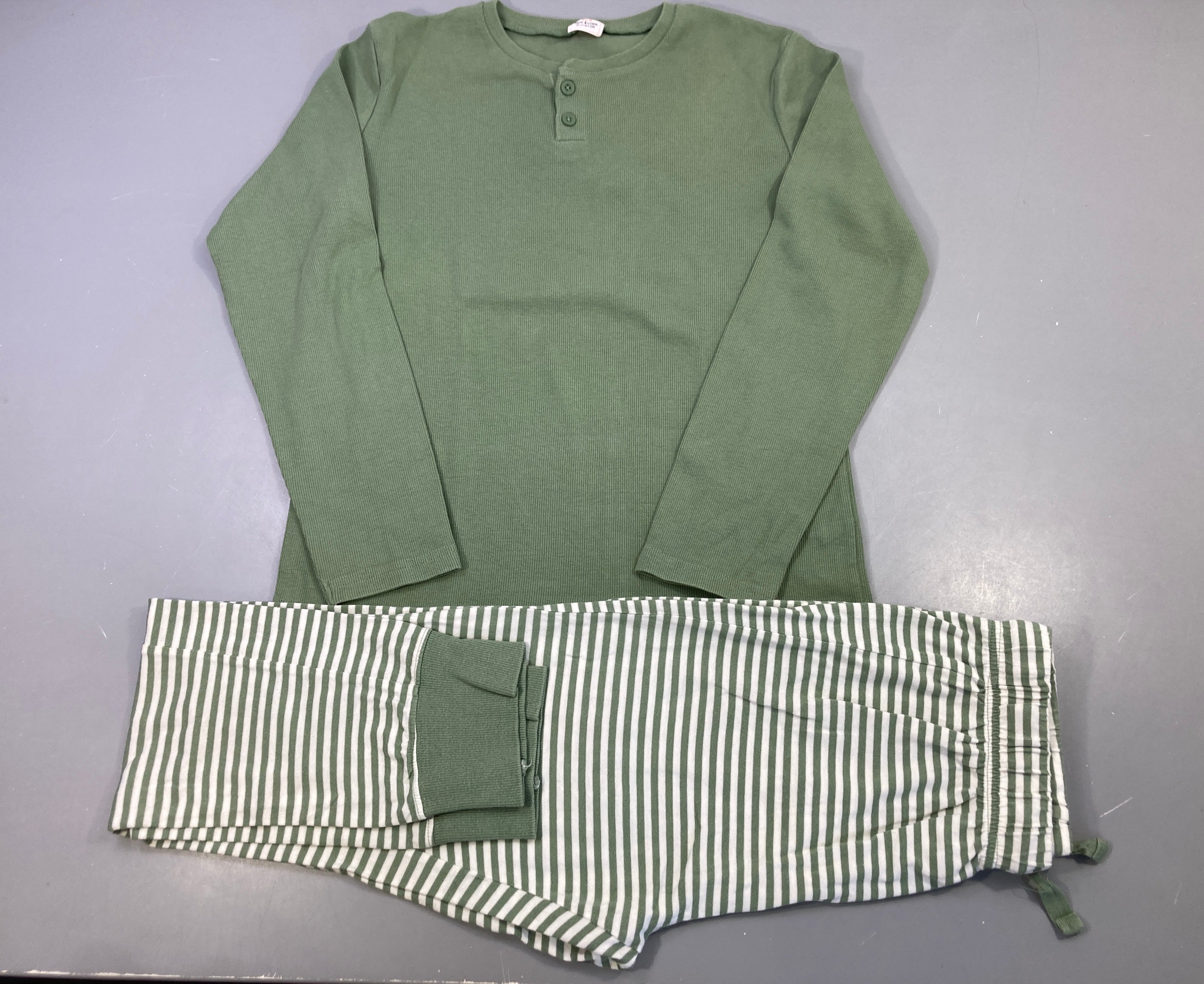 Pyjama vert 2pcs rayé côtes