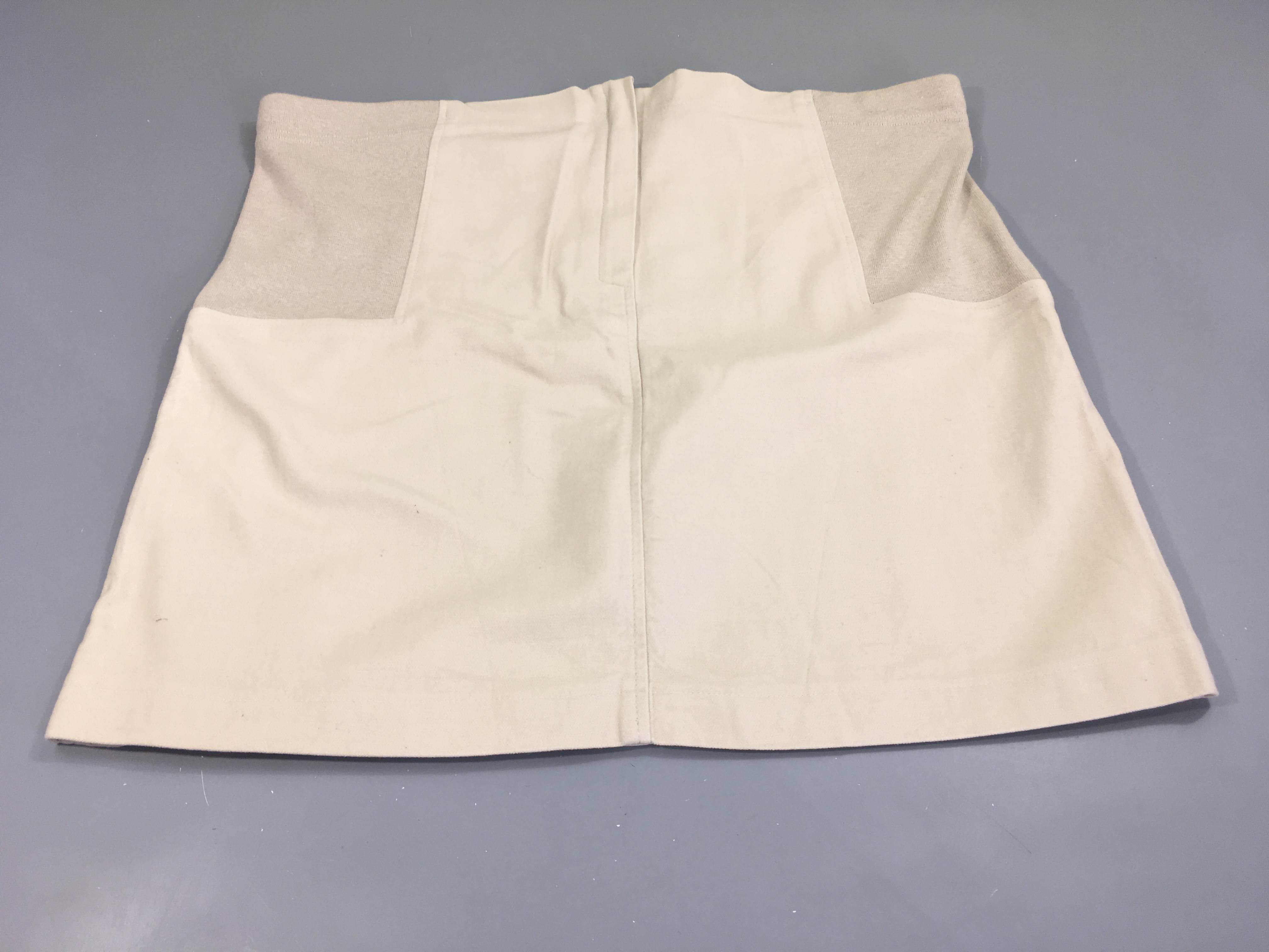 Jupe beige de grossesse