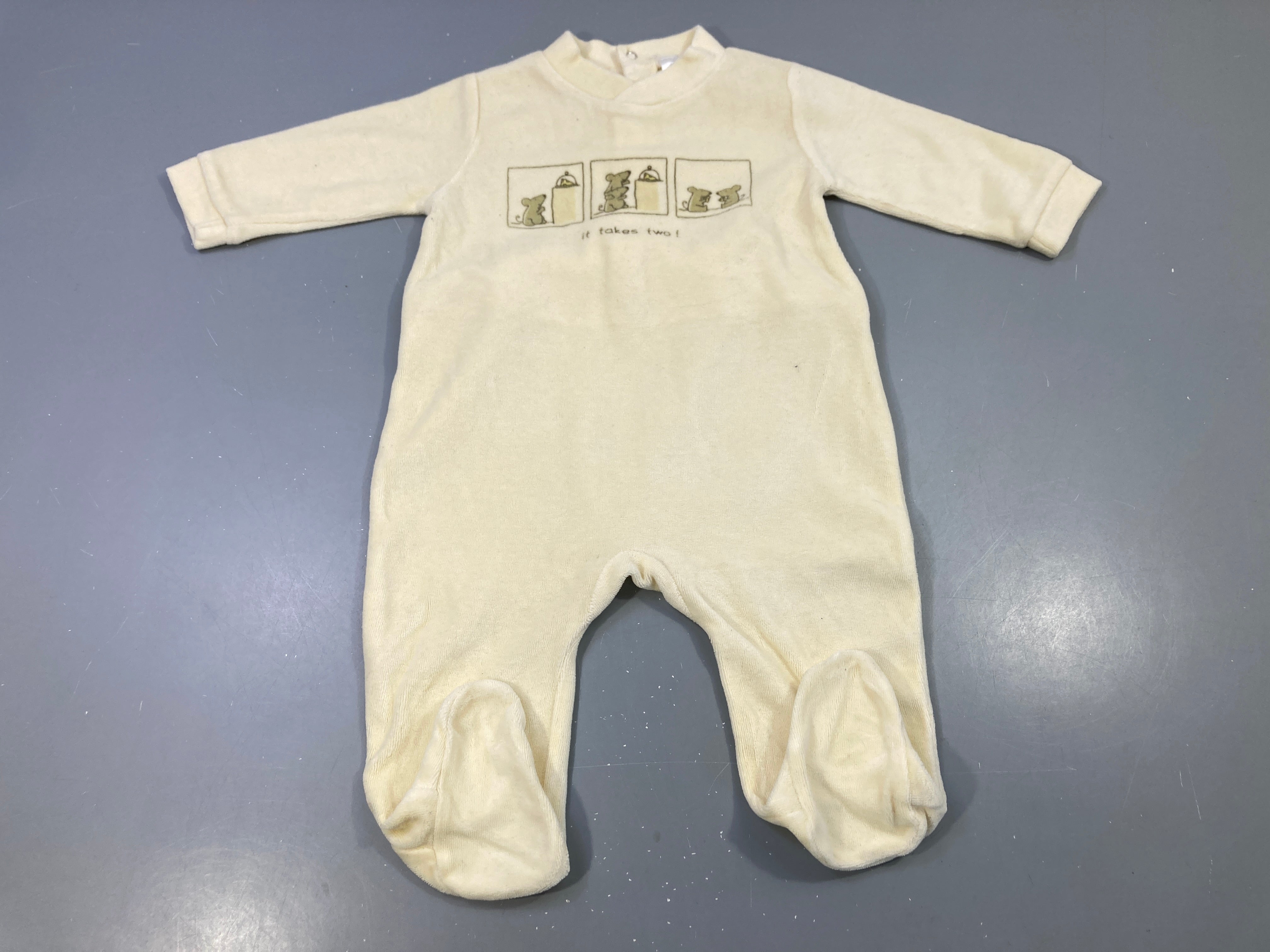 Pyjama écru velours, souris brodées 'it takes two'