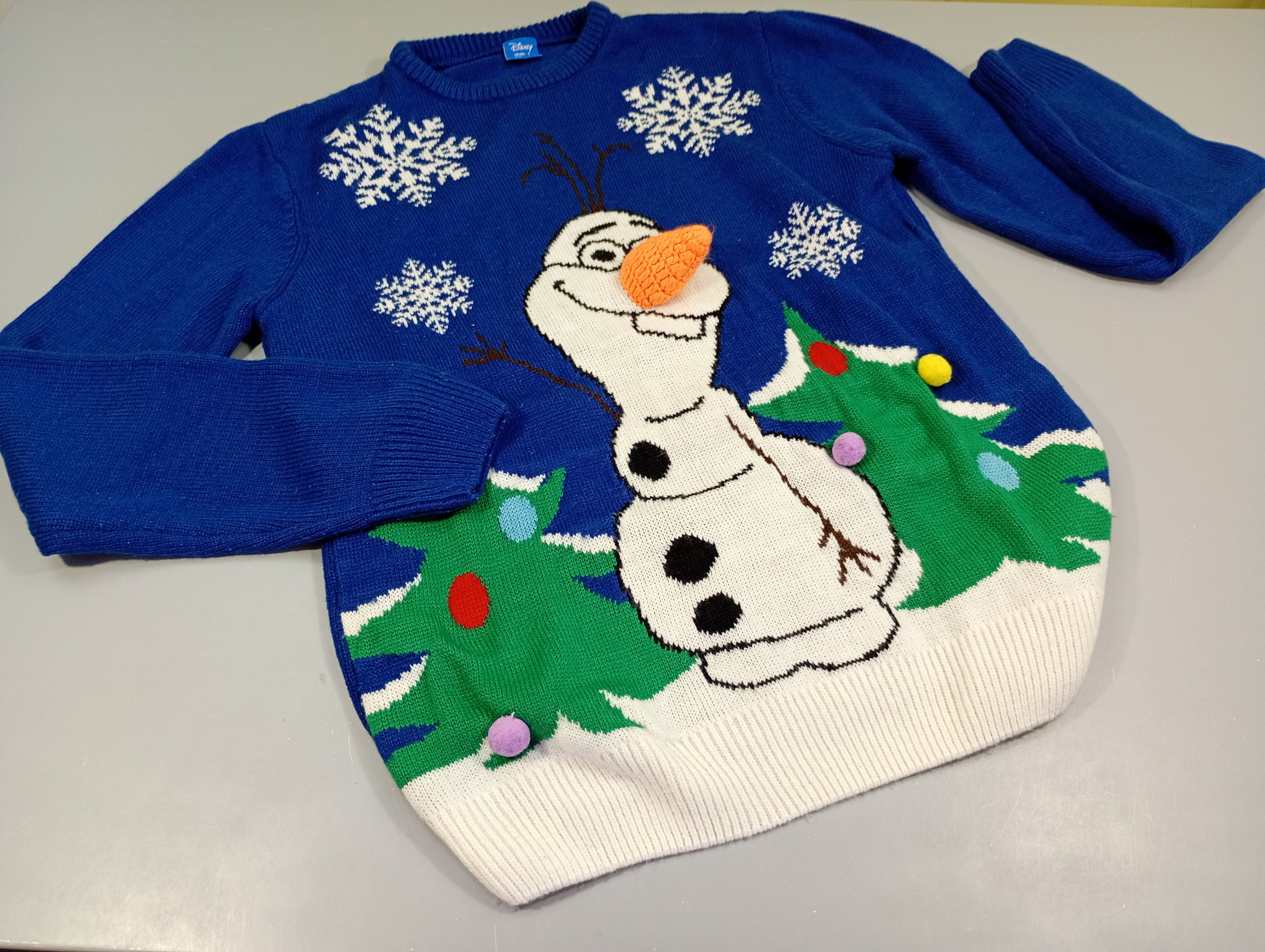 Pull de Noël bleu Olaf ,nez carotte en relief, un peu bouloché
