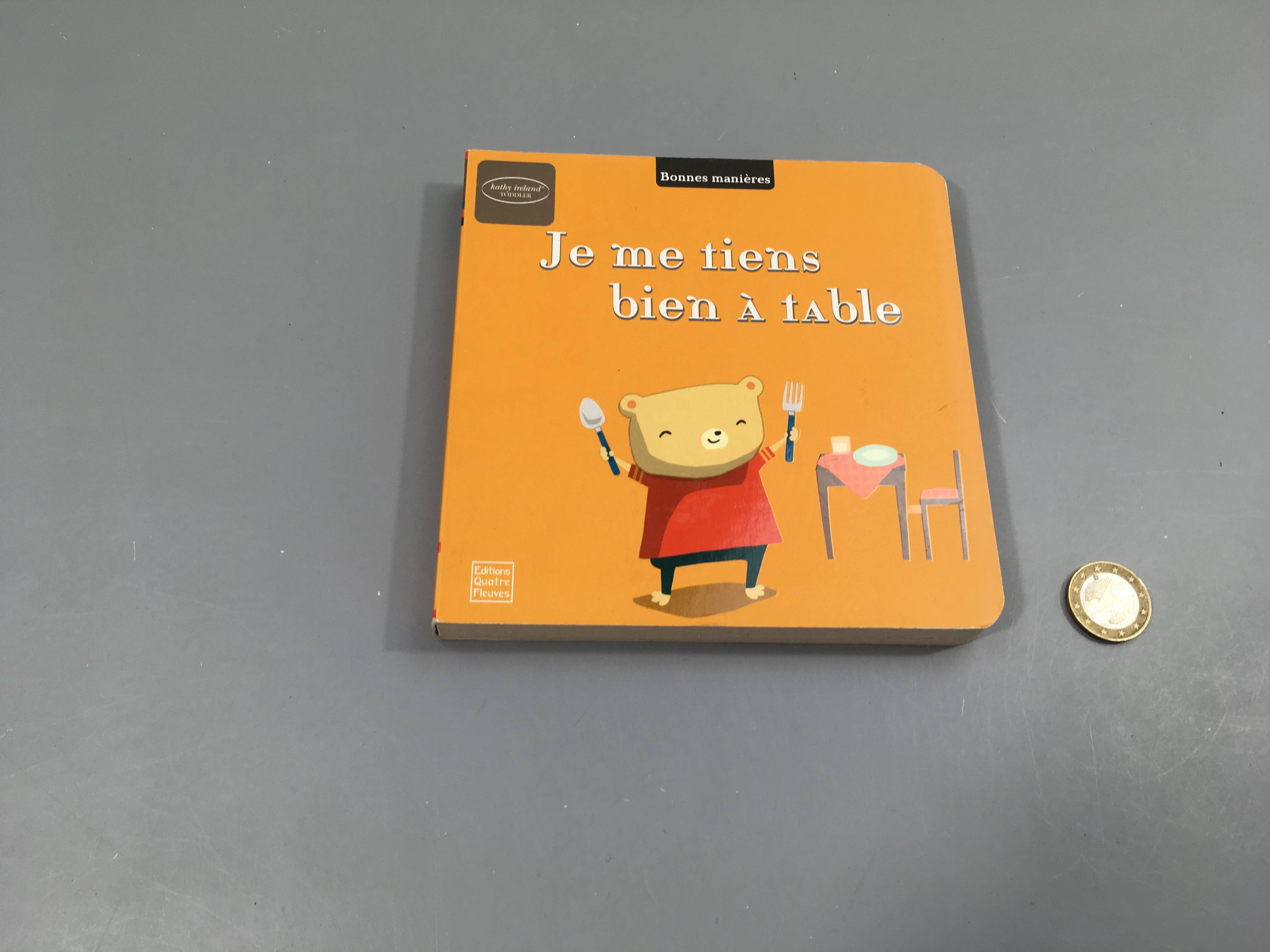 Je me tiens bien à table