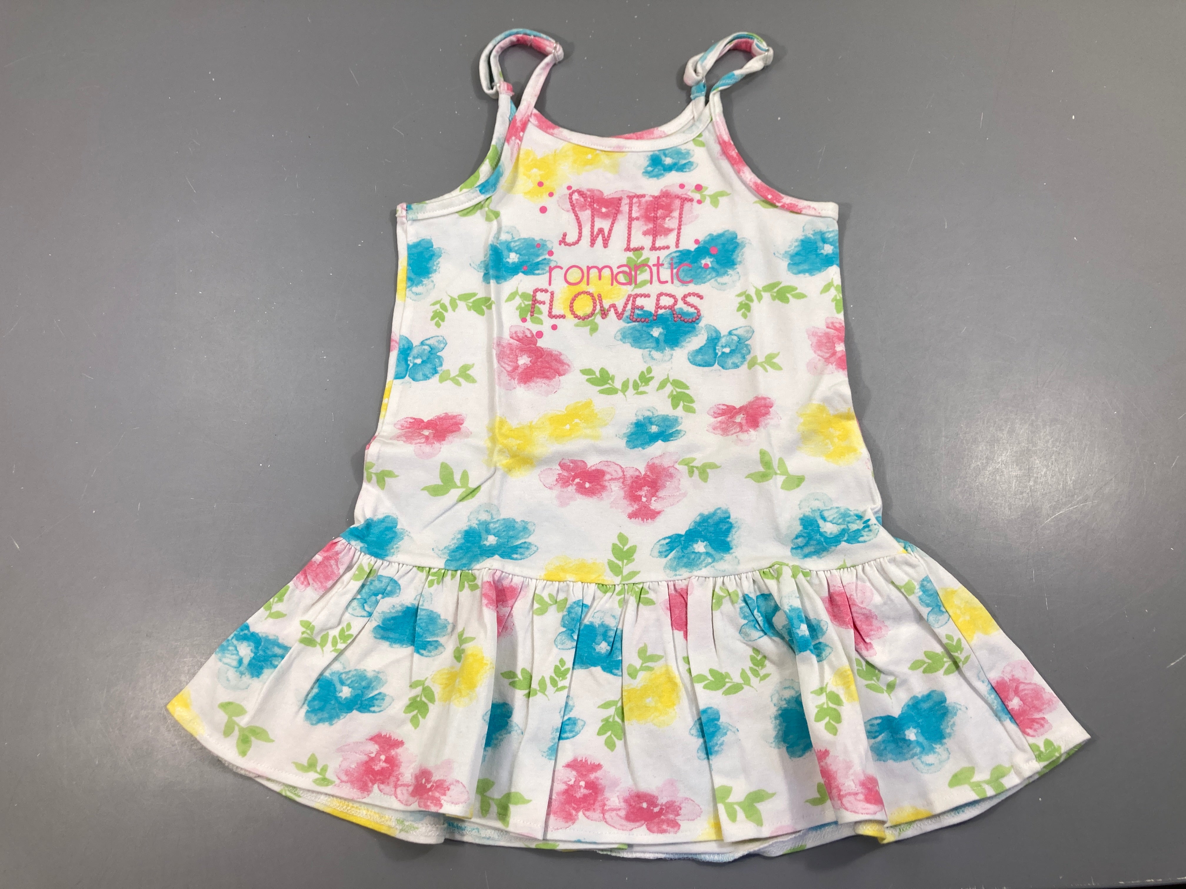 Robe fines bretelles jersey blanche fleurie sweet