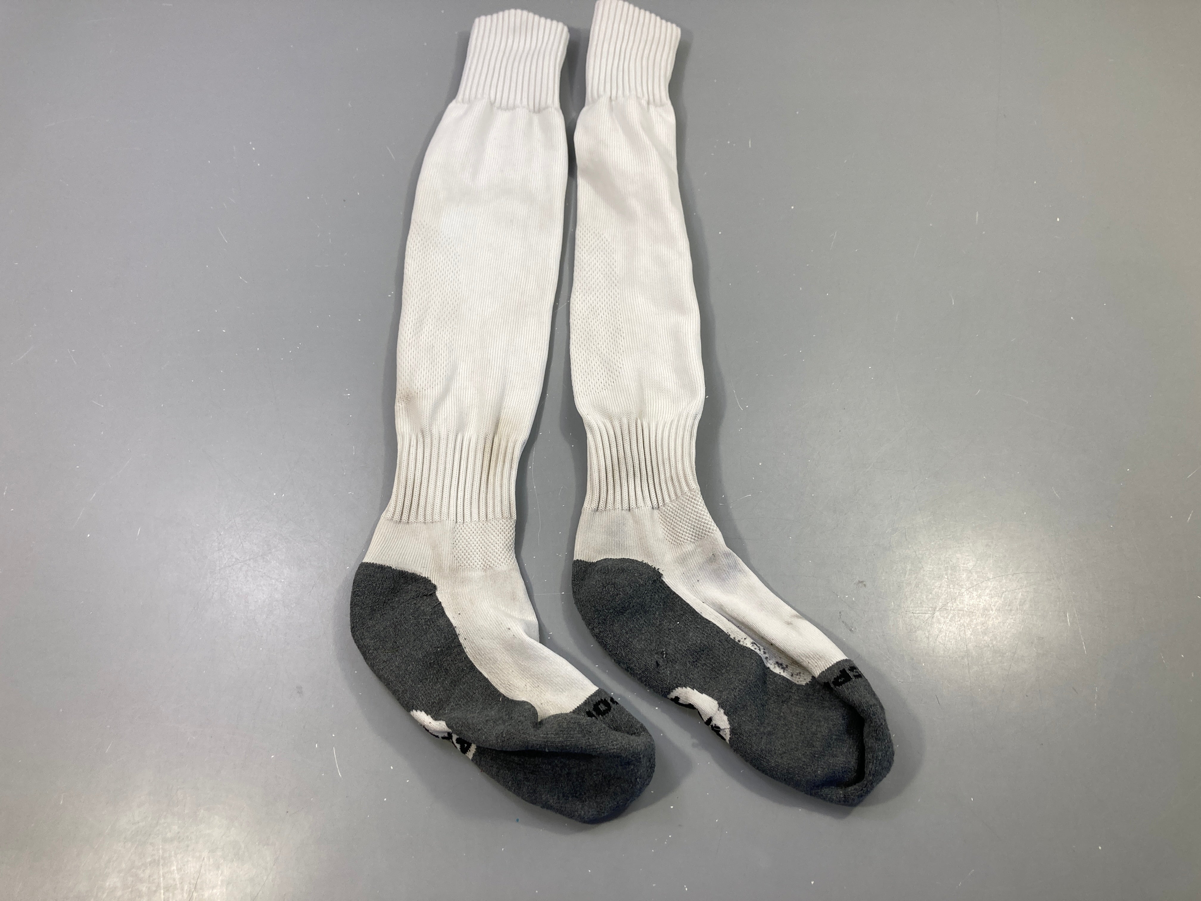 Chaussettes de foot hautes blanches, renfort talon/pointe gris, 41-44