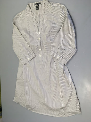 Robe m.l blanche lignée gris foncé, moins cher chez Petit Kiwi