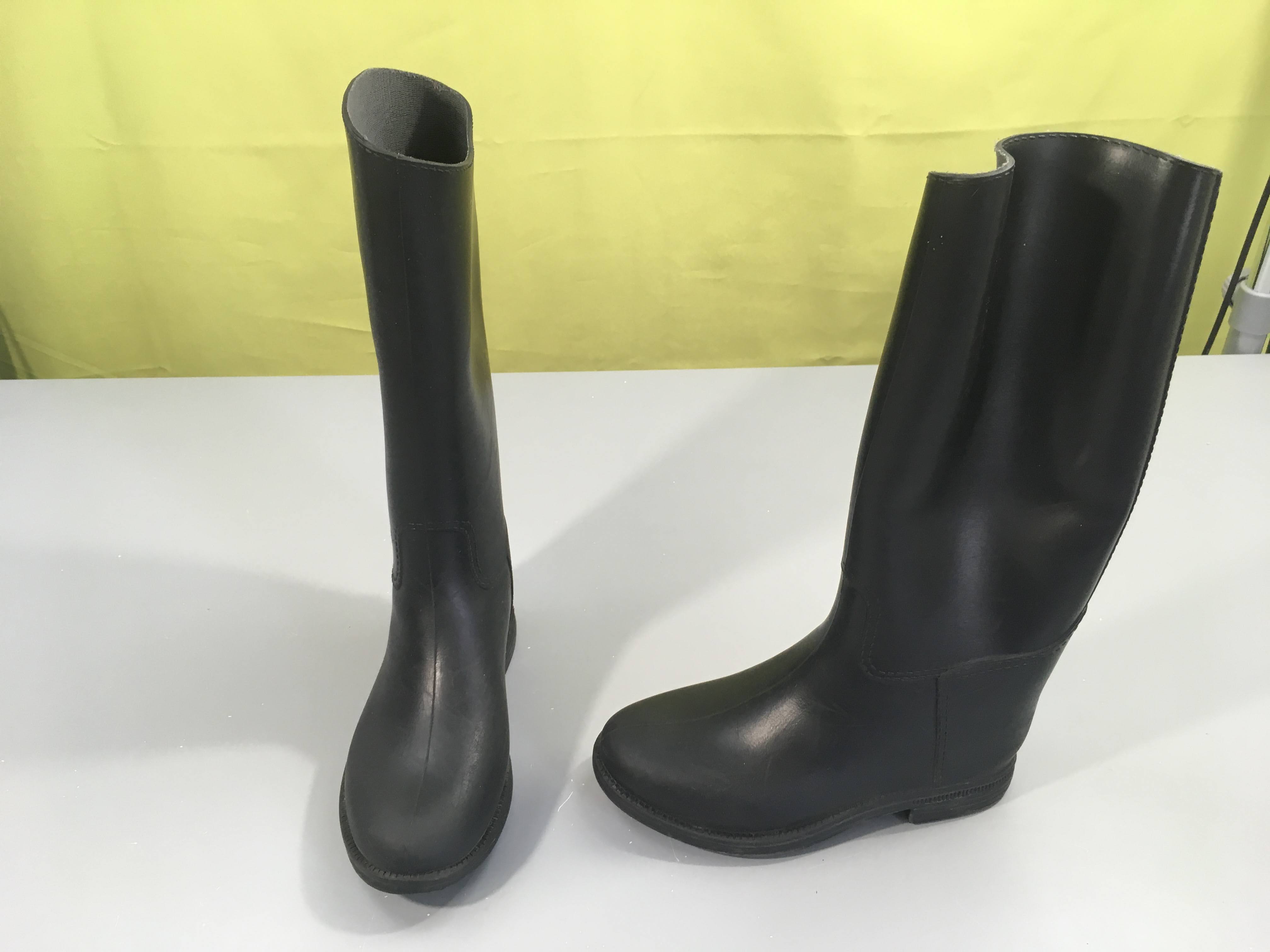 Bottes noires d'équitation