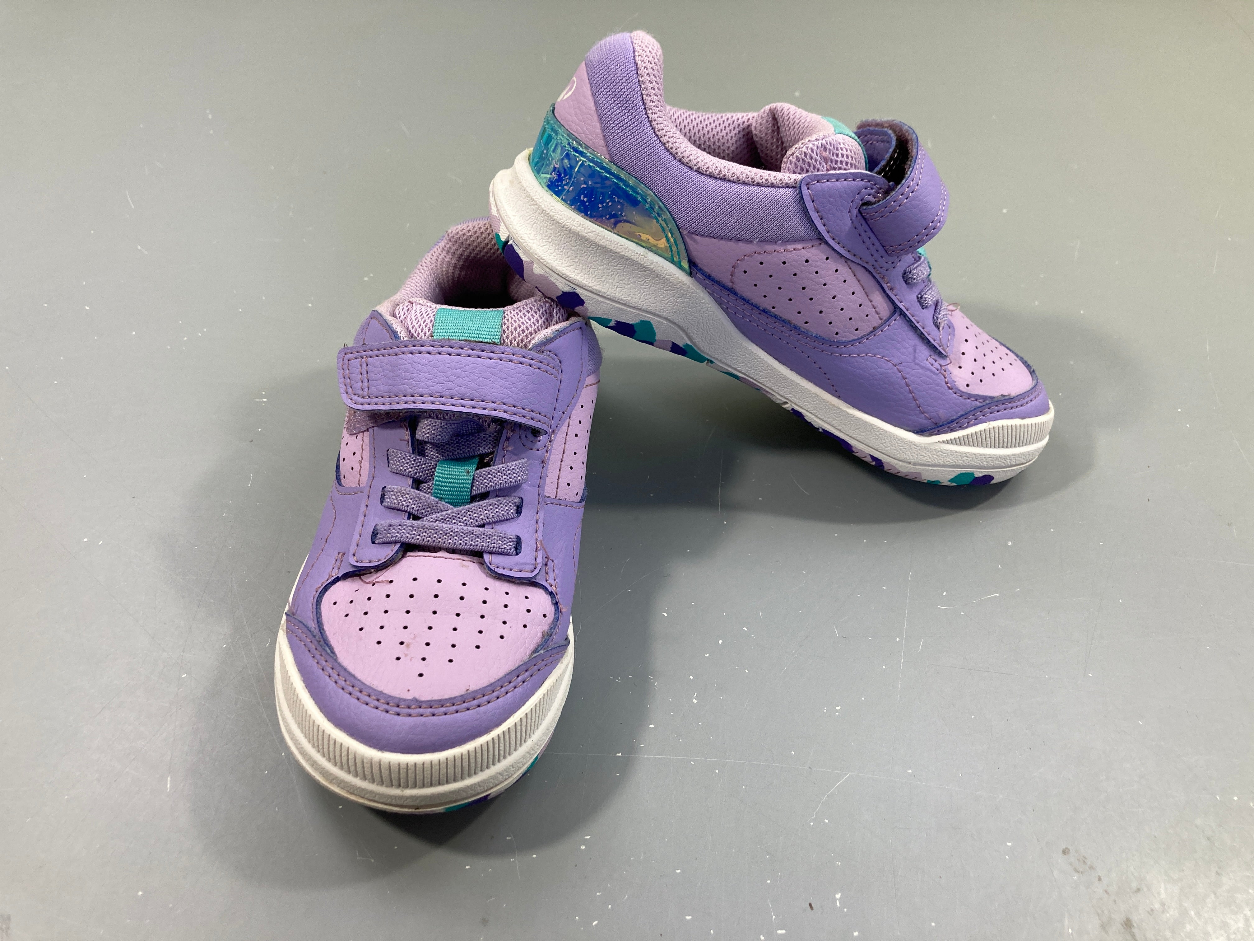 Baskets lilas-Trace arrière pied D