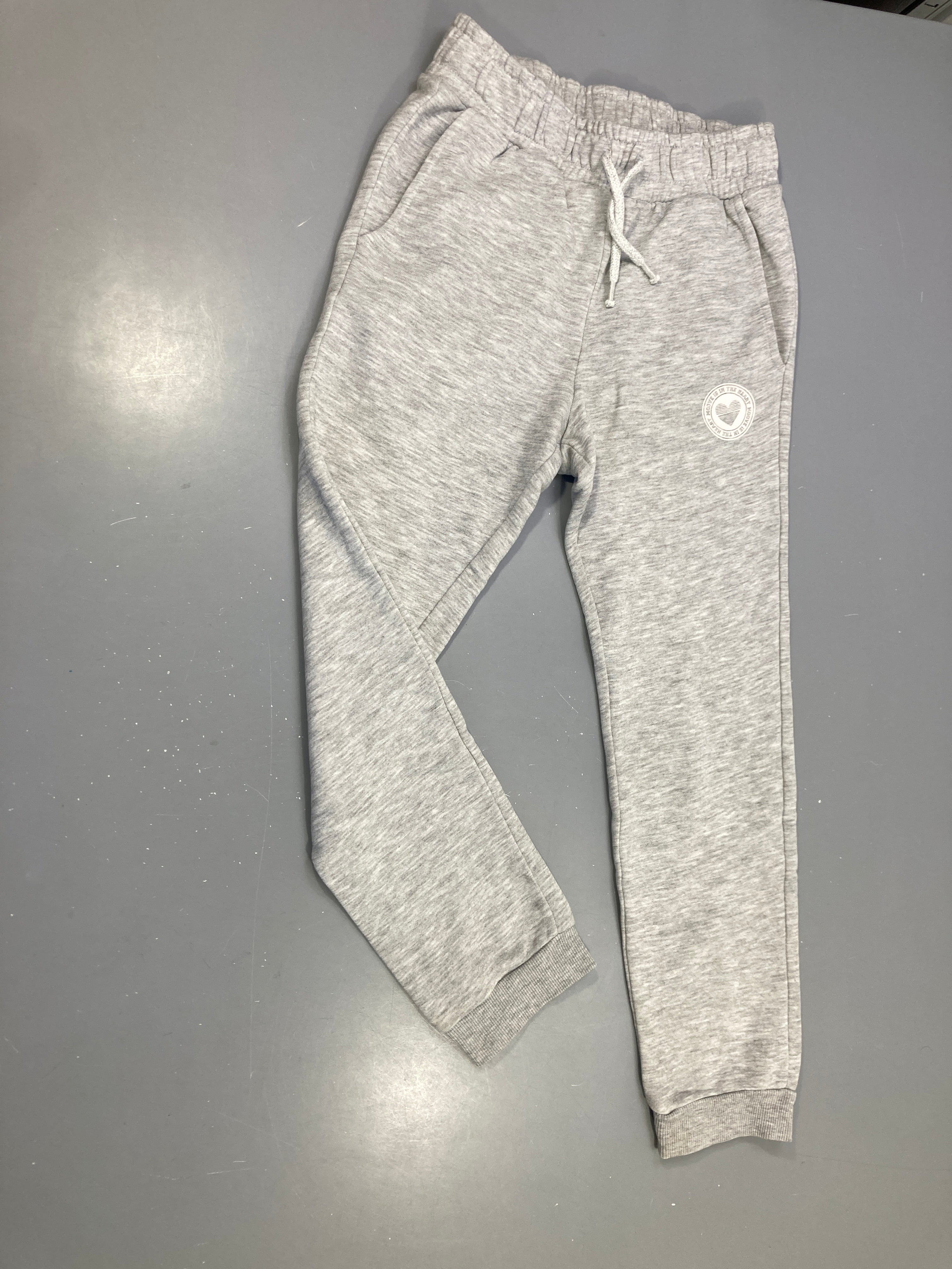 Pantalon jogging gris chiné Coeur cordons irisés