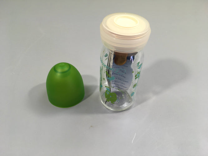 Biberon en verre Bébé confort , dessins verts  110 ml avec tétine 3 vitesses en caoutchouc, moins cher chez Petit Kiwi