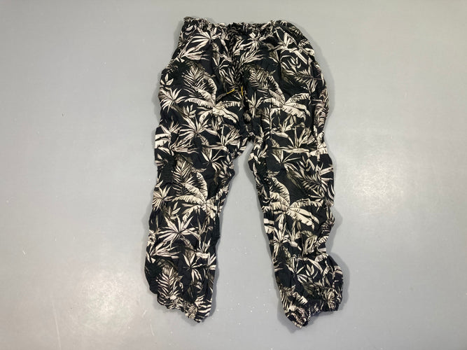 Pantalon fluide noir feuilles blanches, moins cher chez Petit Kiwi