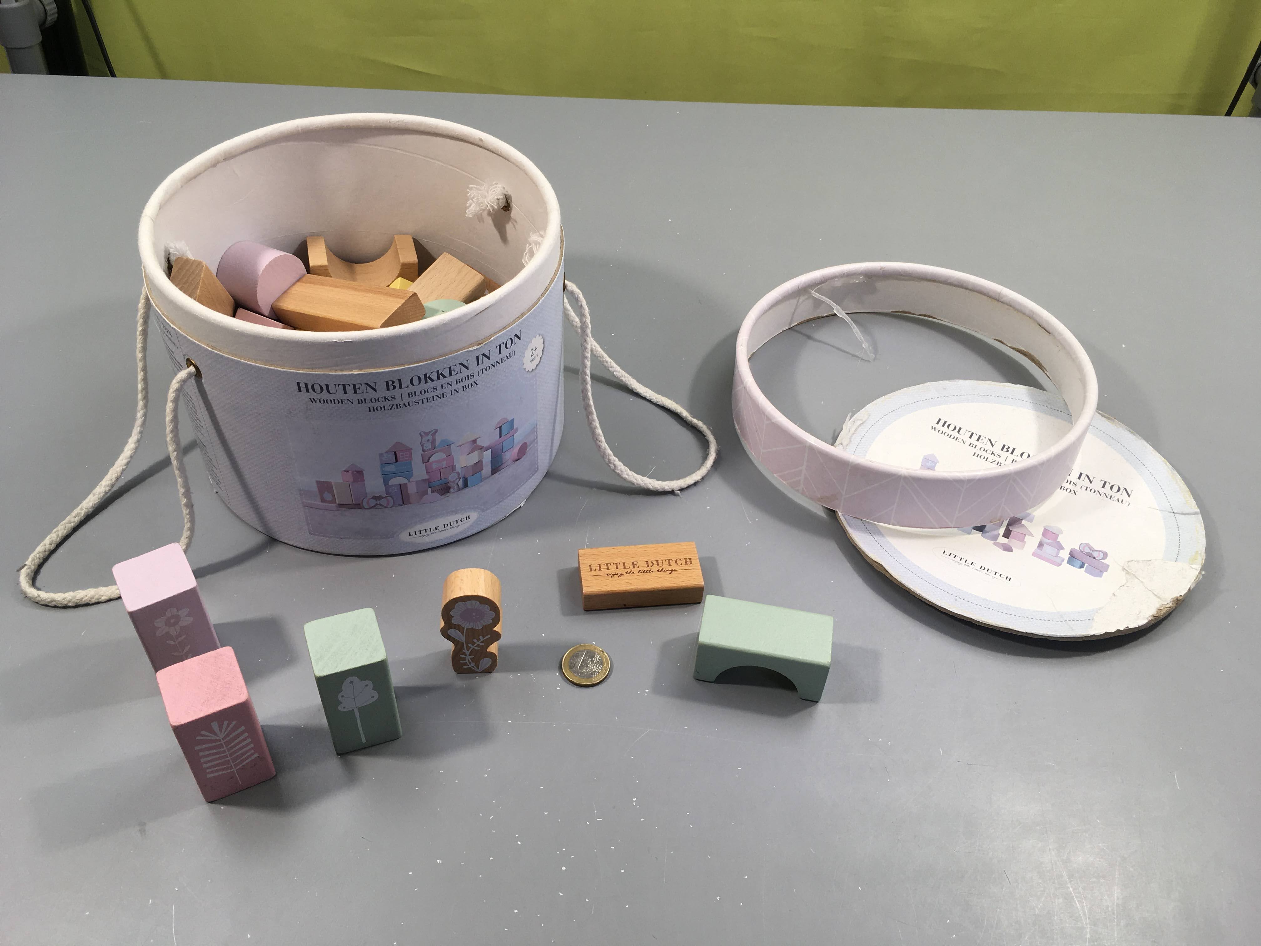 Blocs de construction en bois (Tonneau) Little Dutch +2a Couvercle abimé