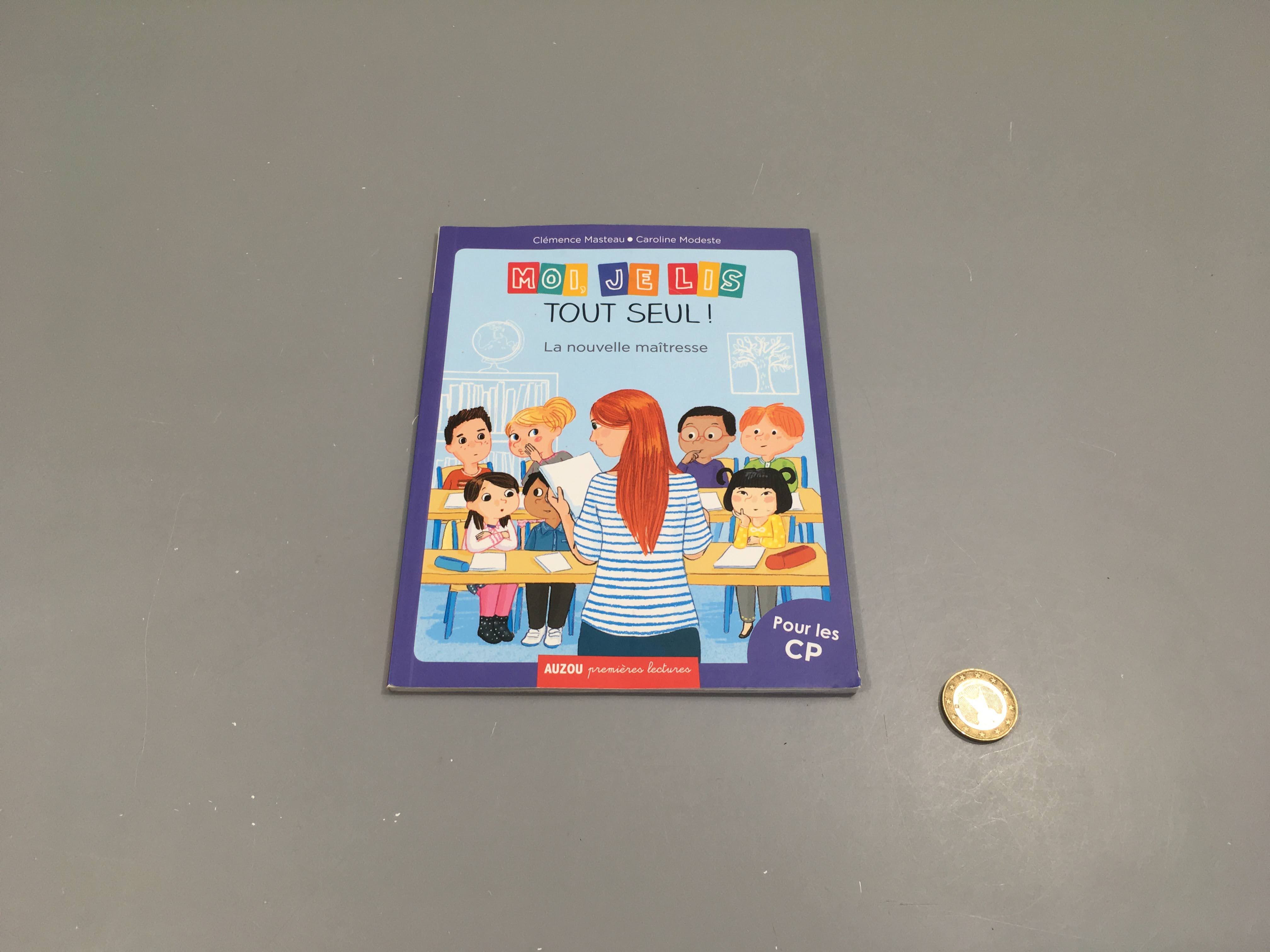 La nouvelle maîtresse, moi je lis tout seul