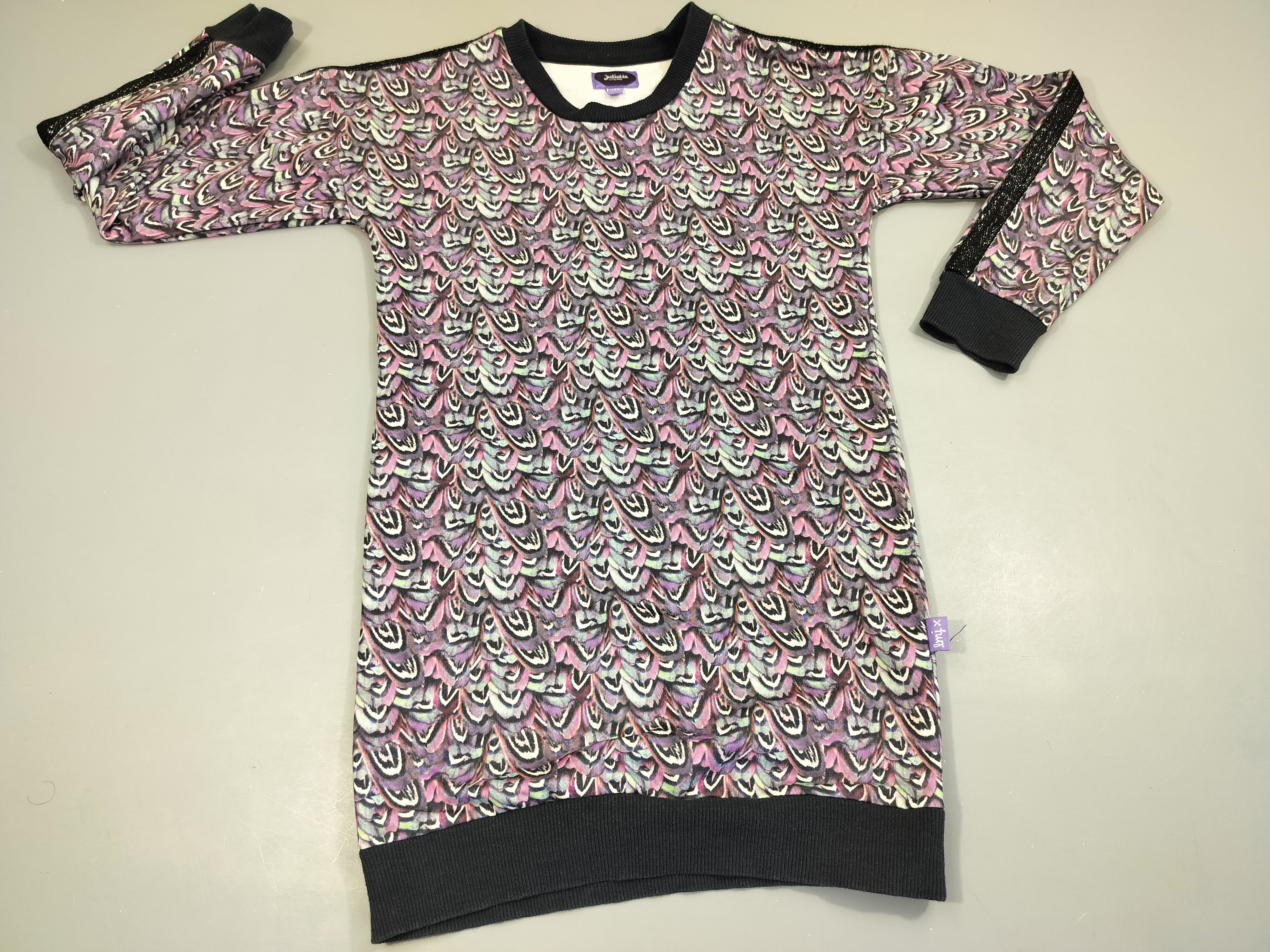 Robe ml motifs bleu marine, mauve, blanc,...48% coton 48% polyester, 2% élasthanne , taille petit