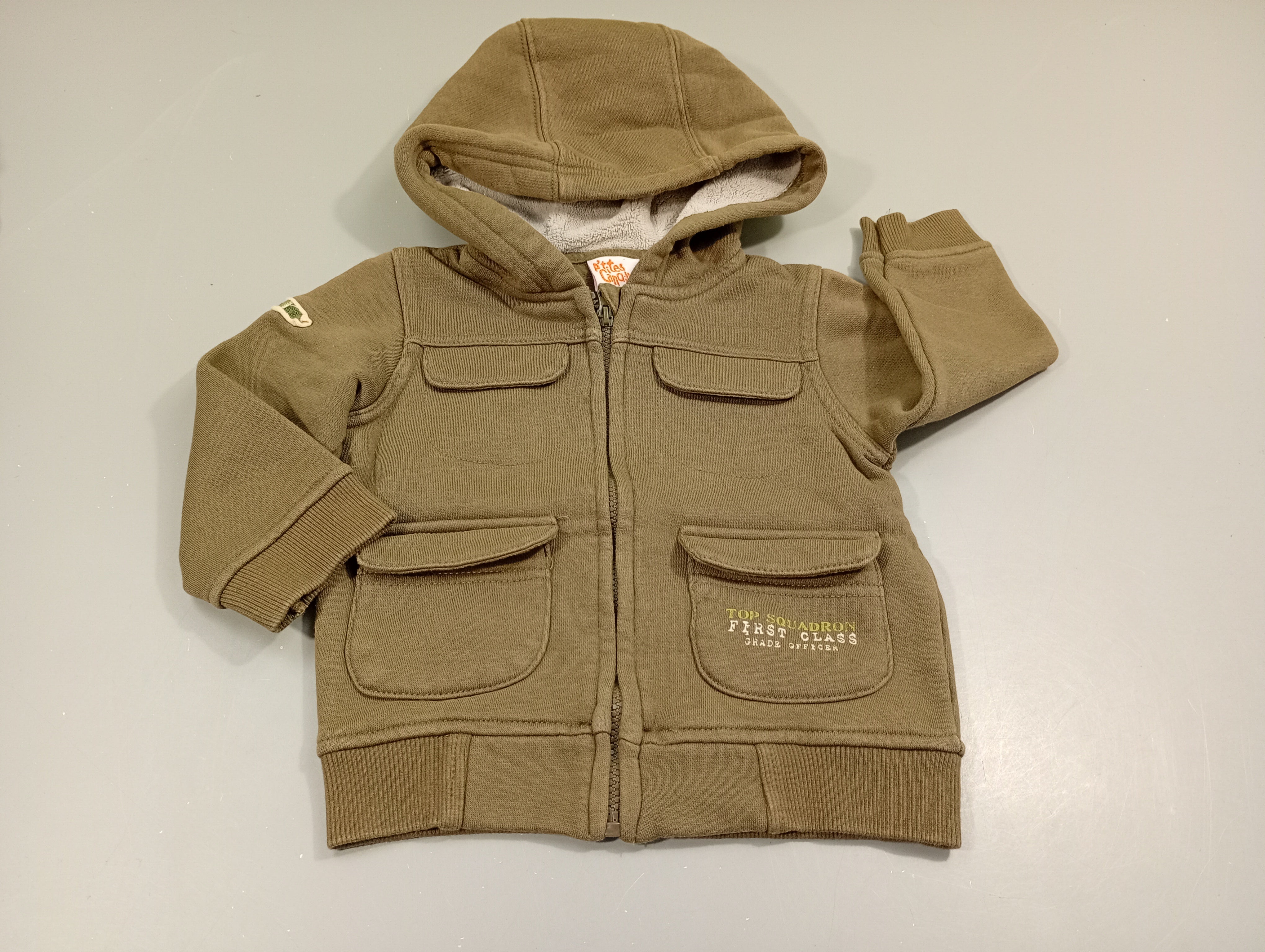 Sweat kaki zippé à capuche, poches , P'tites Canailles