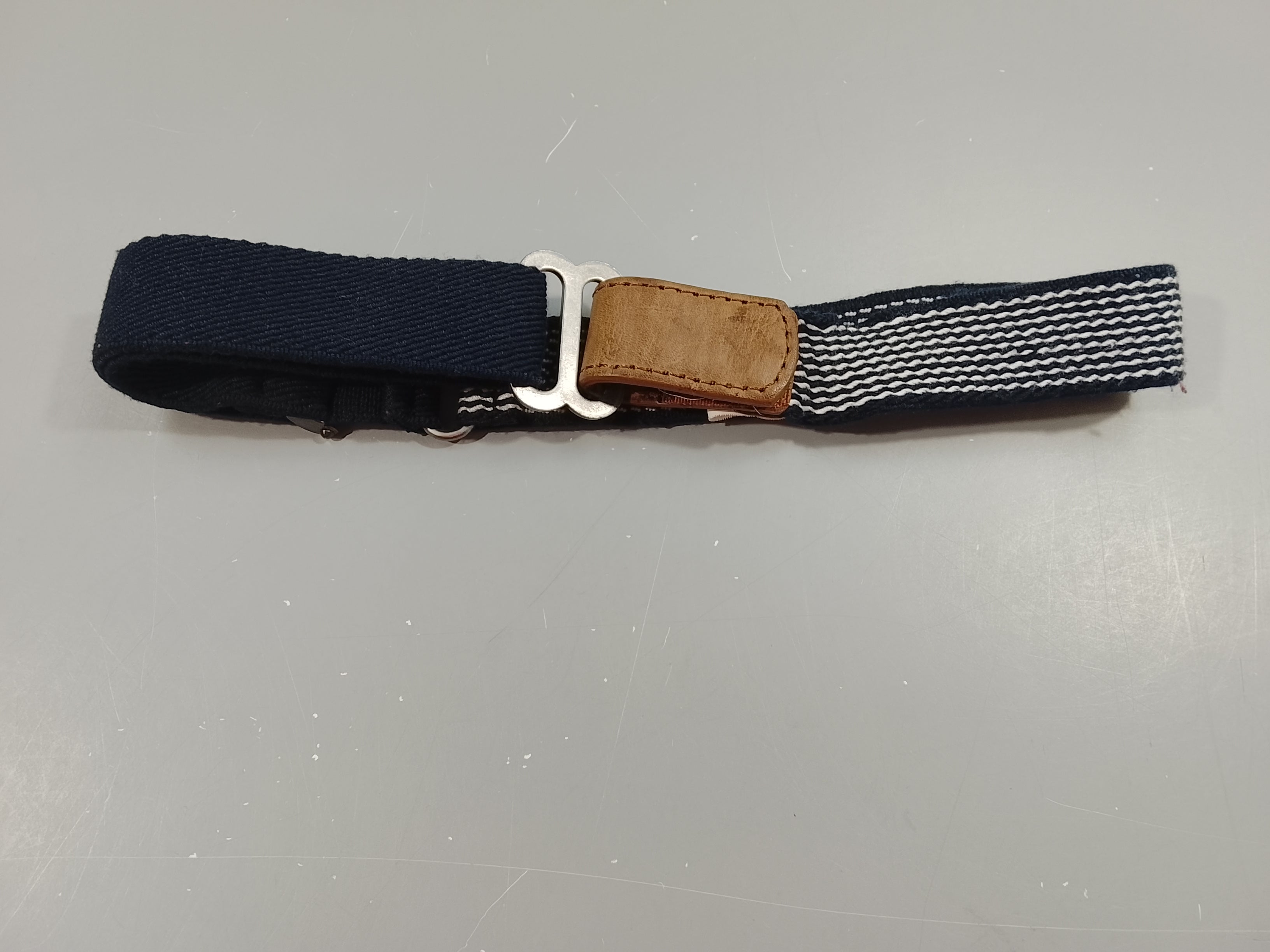 Ceinture bleu marine / bleu marine, blanc attache brune