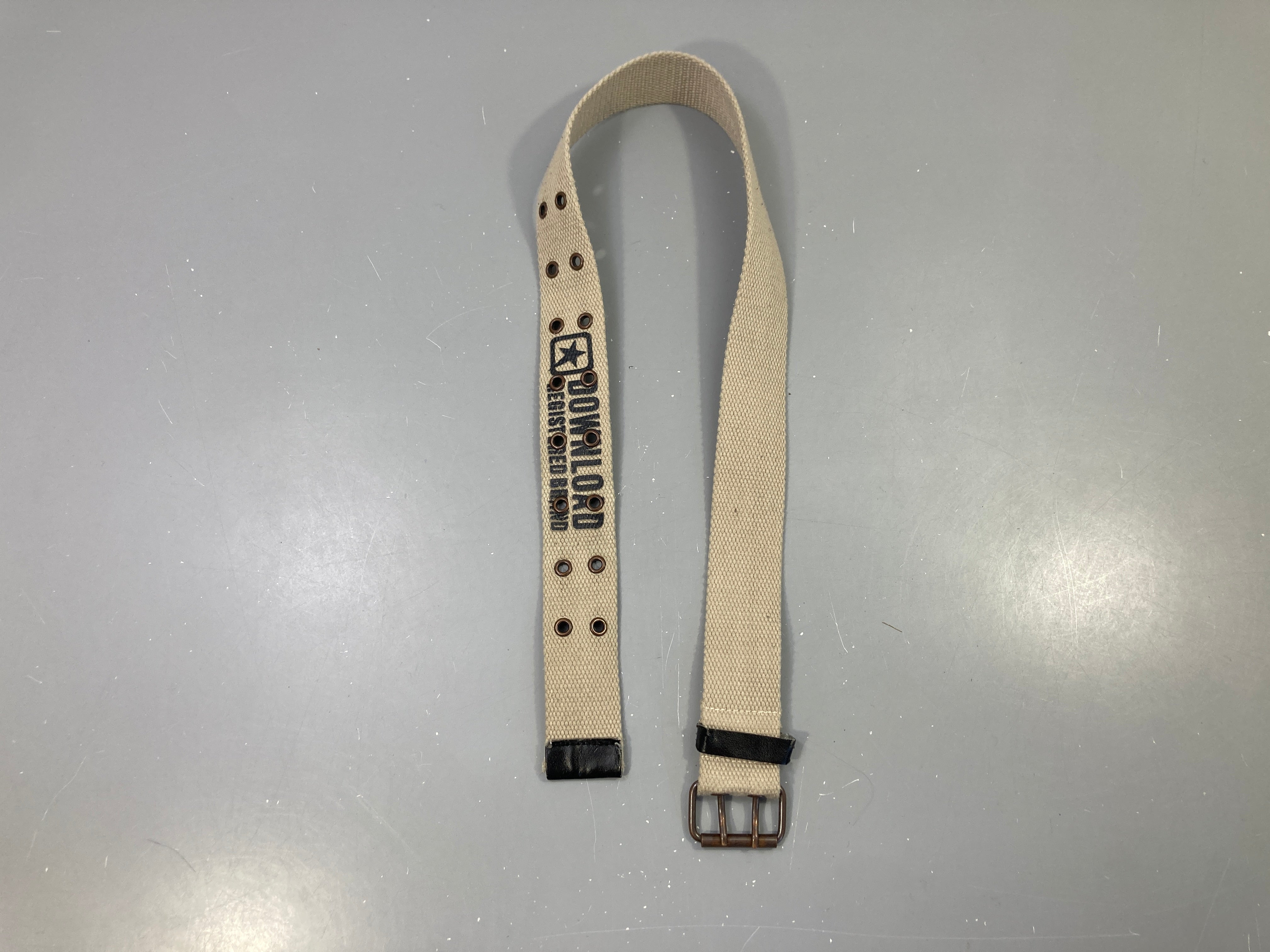 Ceinture beige toile, Download