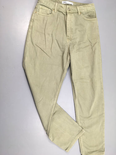 Jeans kaki clair, 38, moins cher chez Petit Kiwi