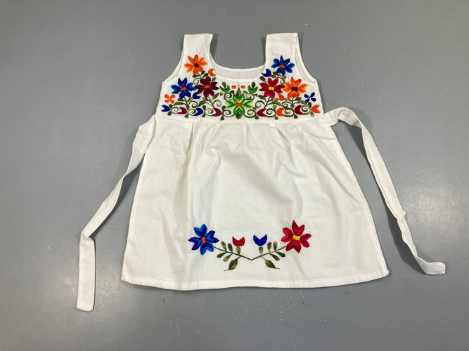 Robe s.m blanche Fleurs brodées taille estimée, moins cher chez Petit Kiwi