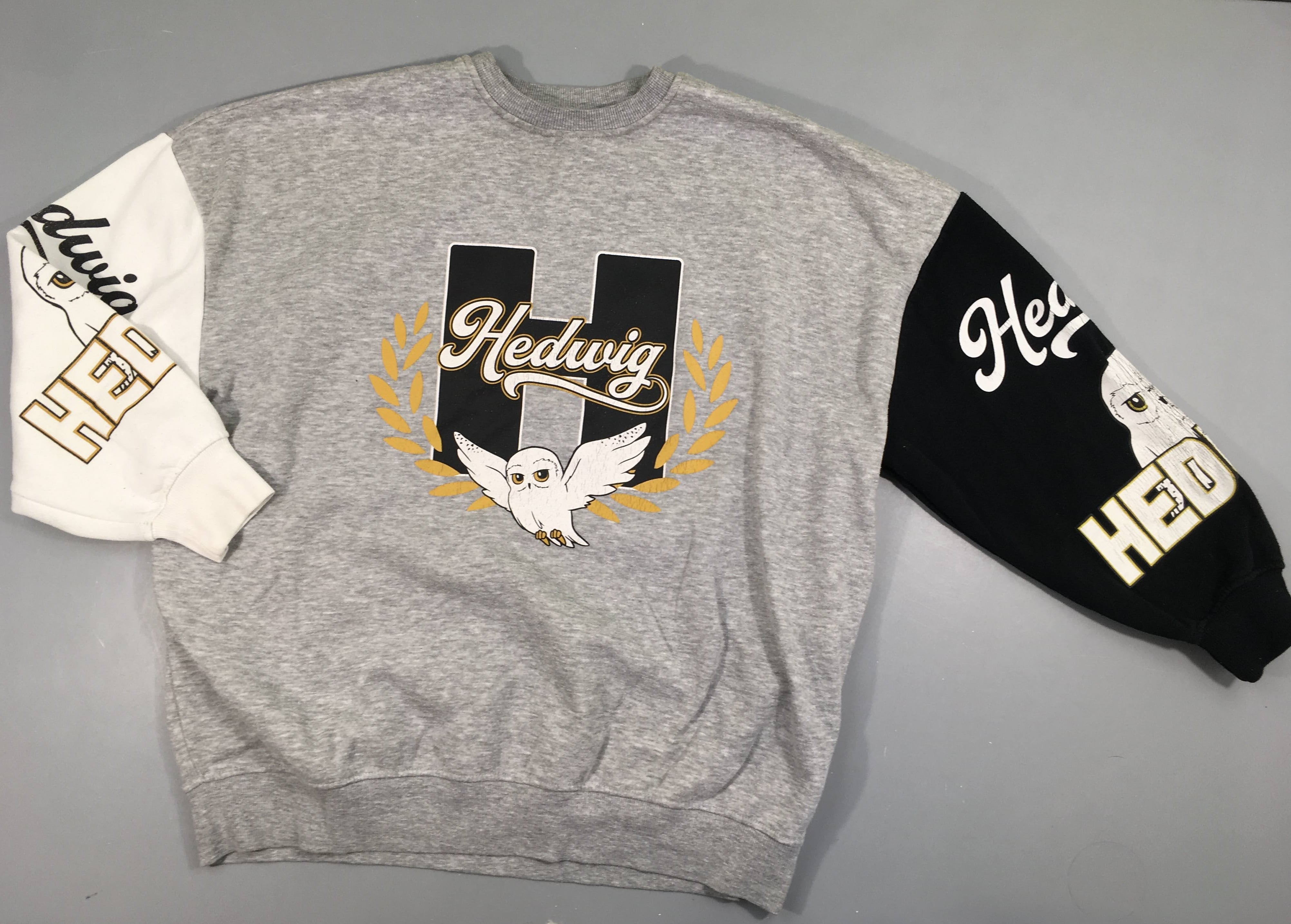 Sweat gris chiné Hedwig Harr.y Potter, bouloché