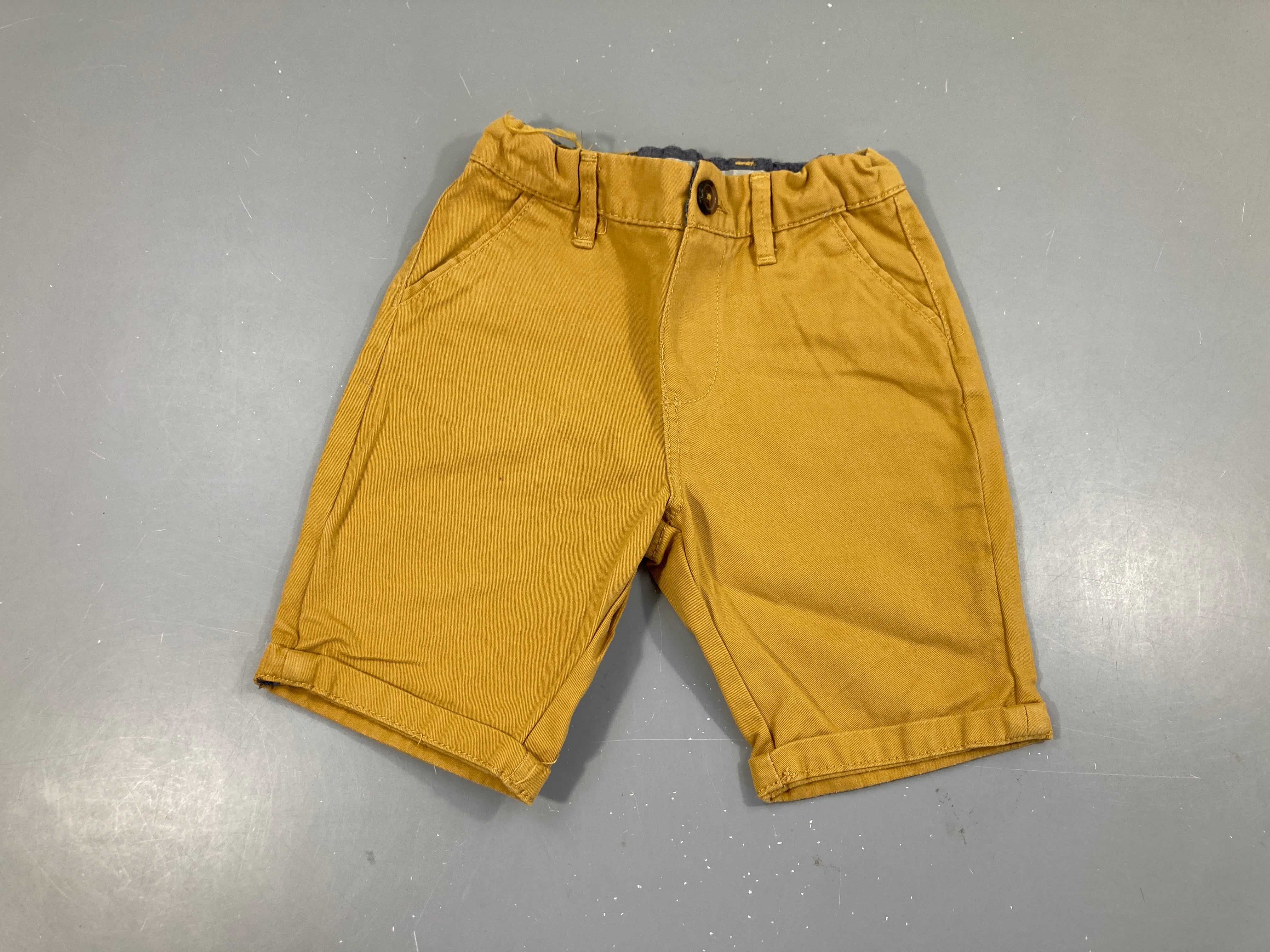 Bermuda moutarde à revers chino