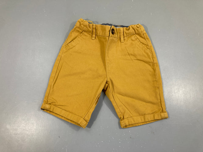 Bermuda moutarde à revers chino, moins cher chez Petit Kiwi