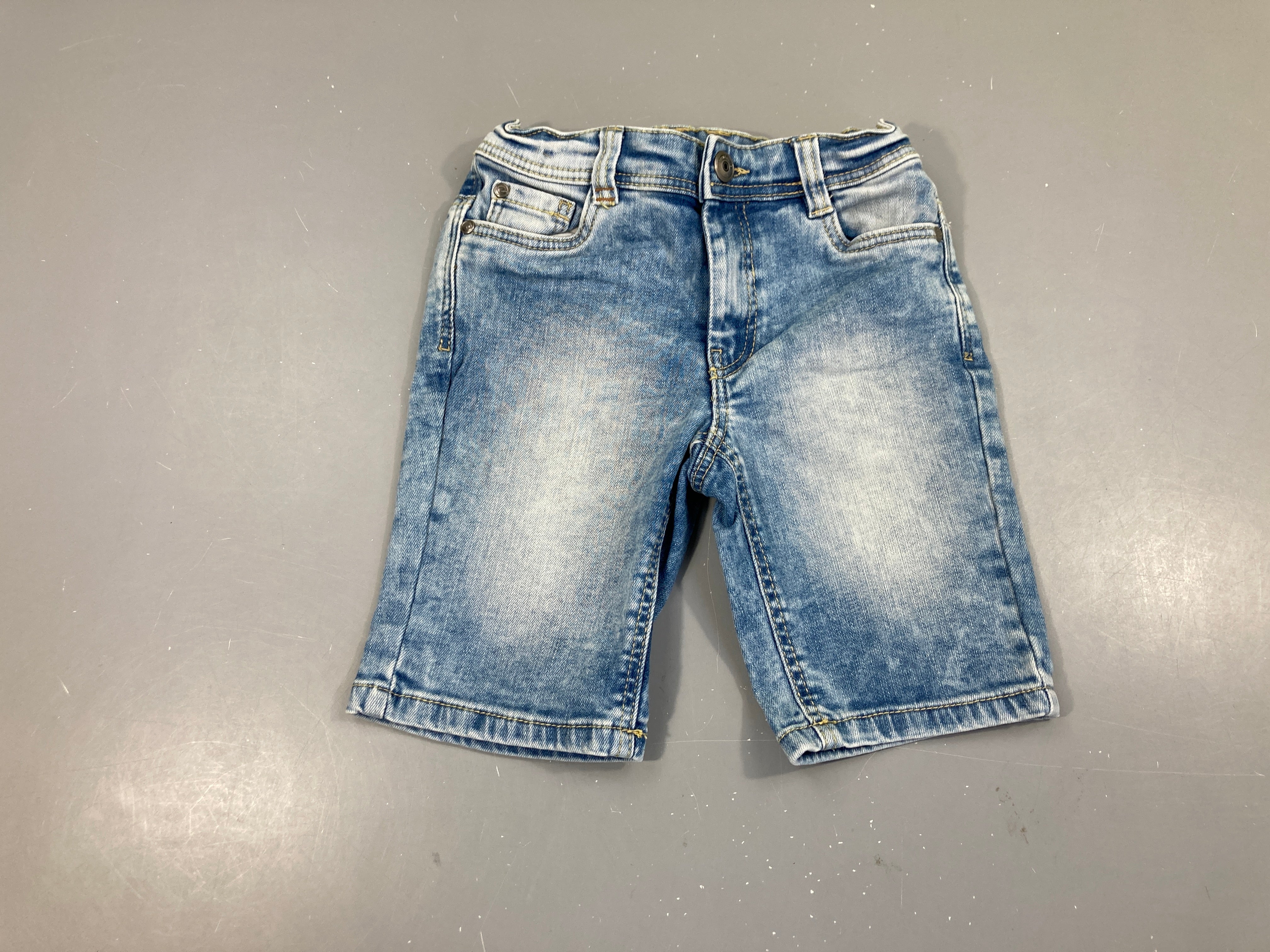 Bermuda en jean effet